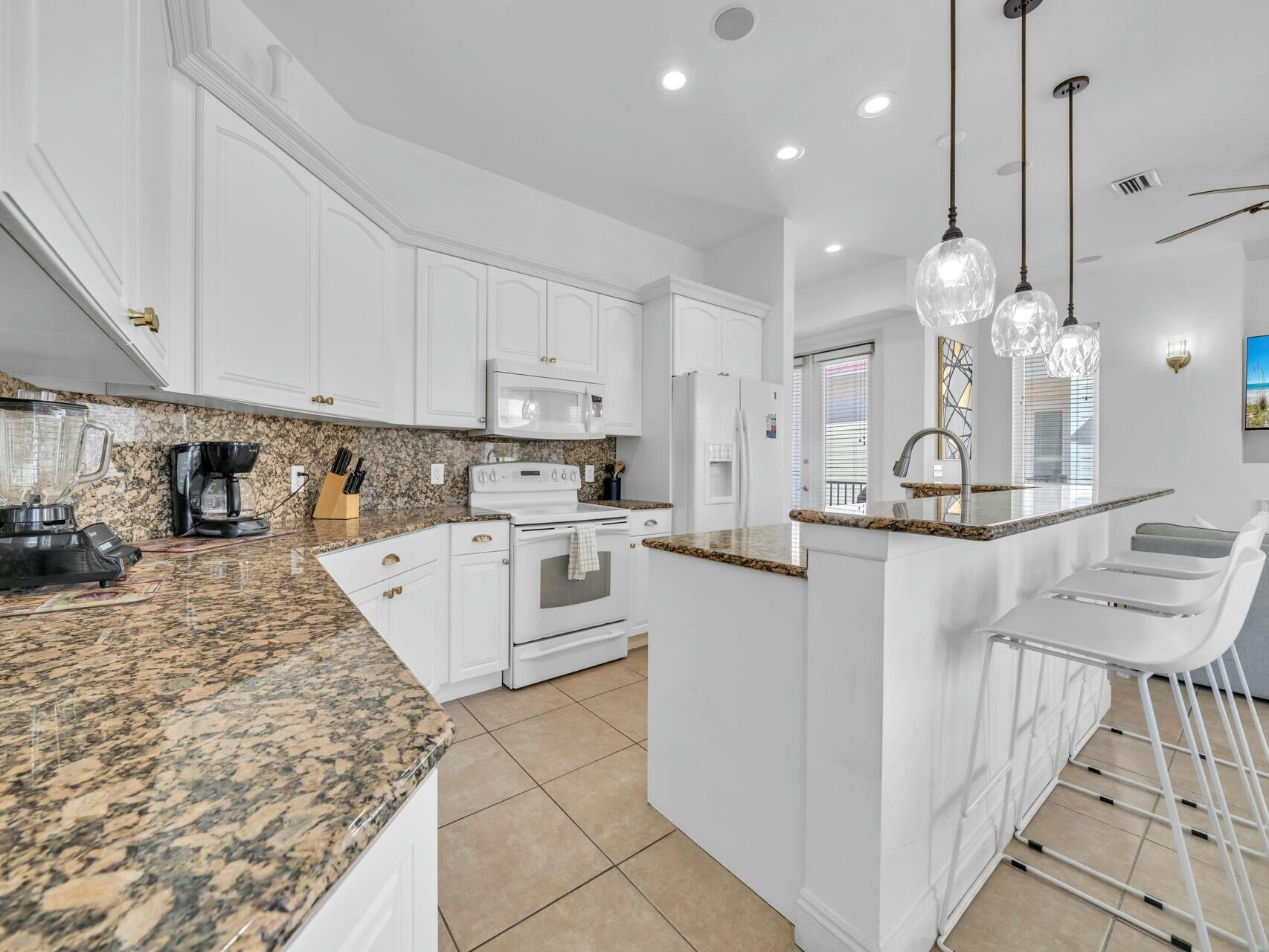 LAGUNA BEACH ESTATES 2ND ADDN - Residential
