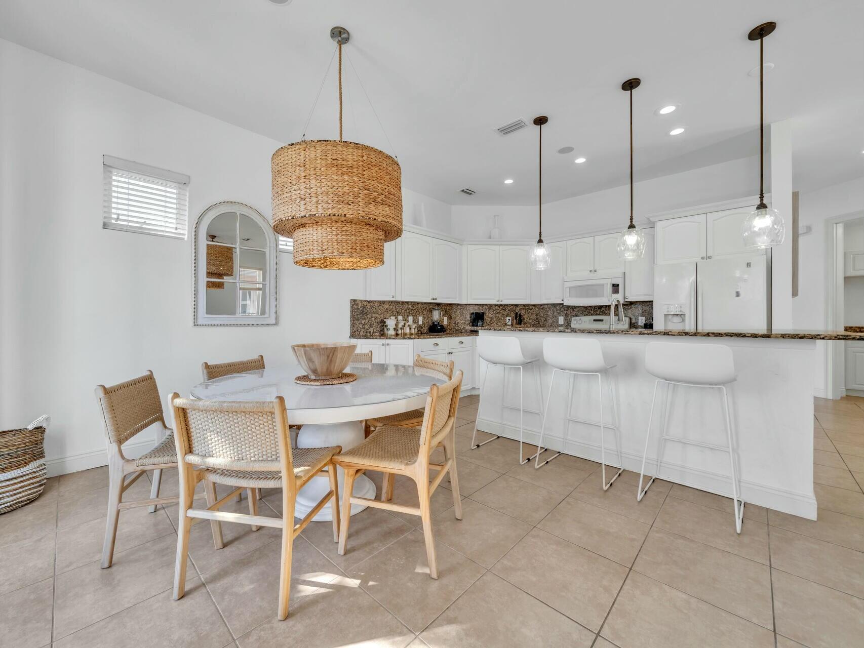 LAGUNA BEACH ESTATES 2ND ADDN - Residential