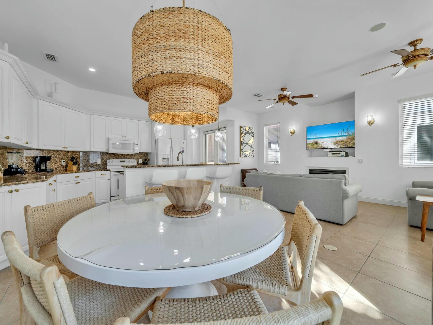 LAGUNA BEACH ESTATES 2ND ADDN - Residential