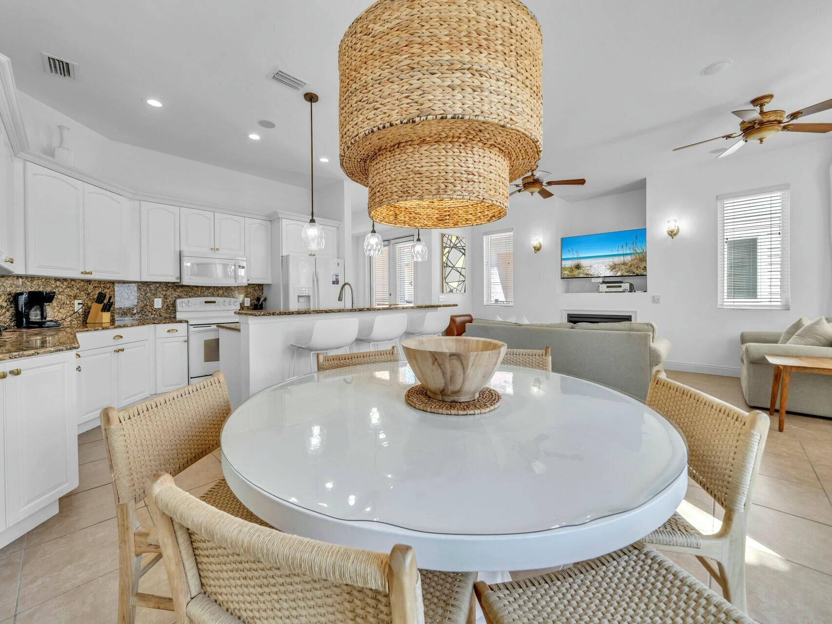 LAGUNA BEACH ESTATES 2ND ADDN - Residential