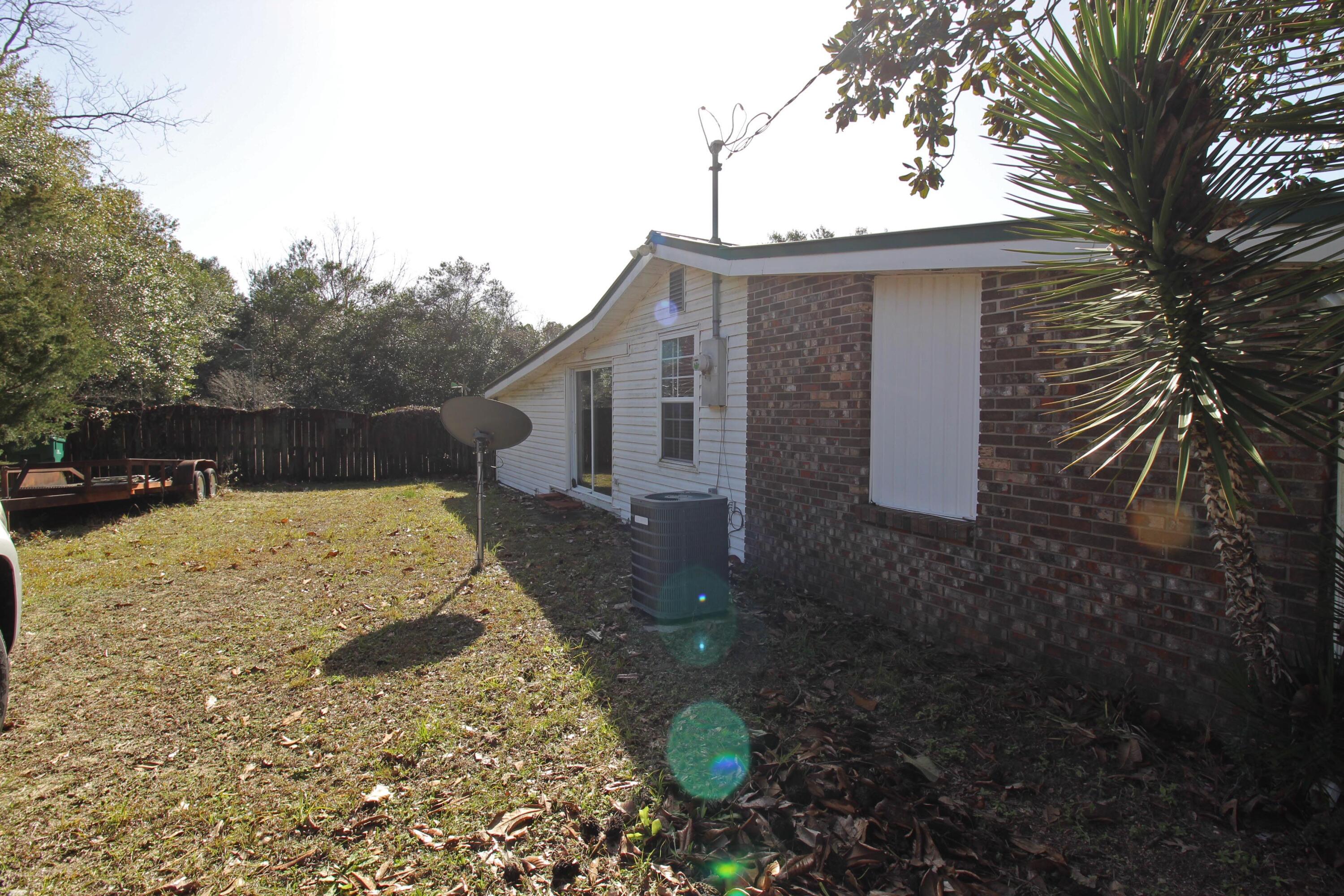 METES & BOUNDS, See Warranty Deed - Residential