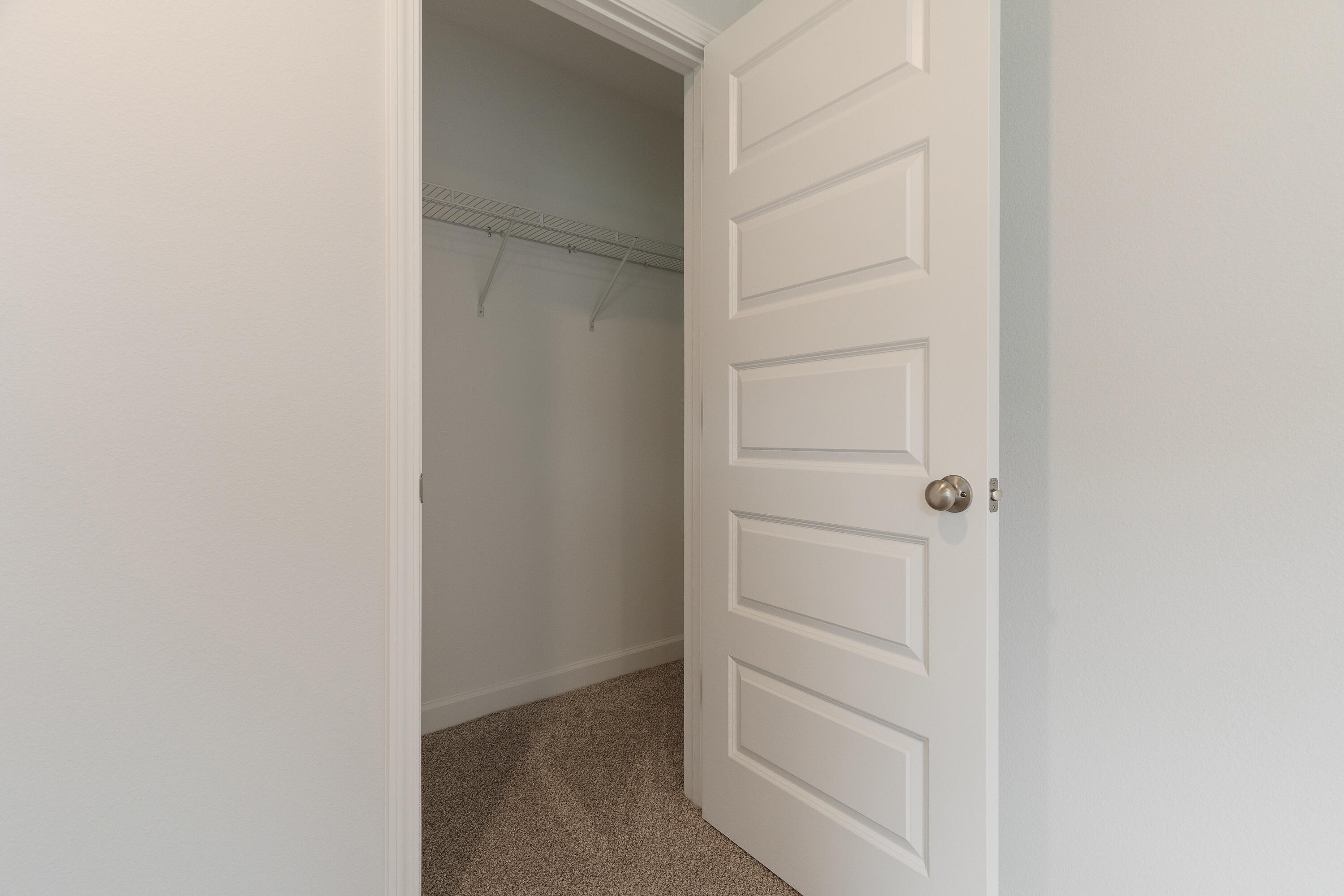 SOUTHERN DAY CHATEAU - Residential