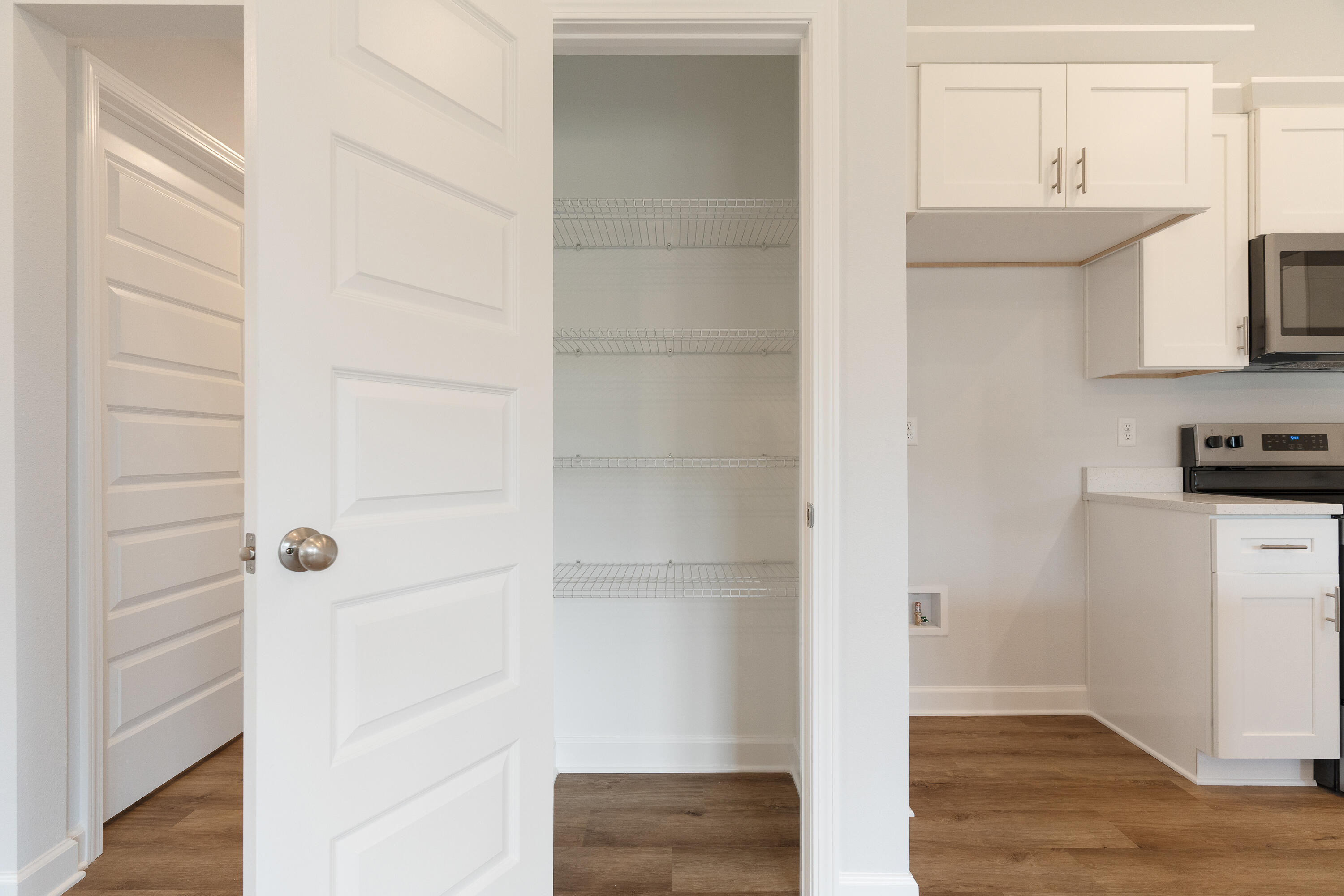 SOUTHERN DAY CHATEAU - Residential