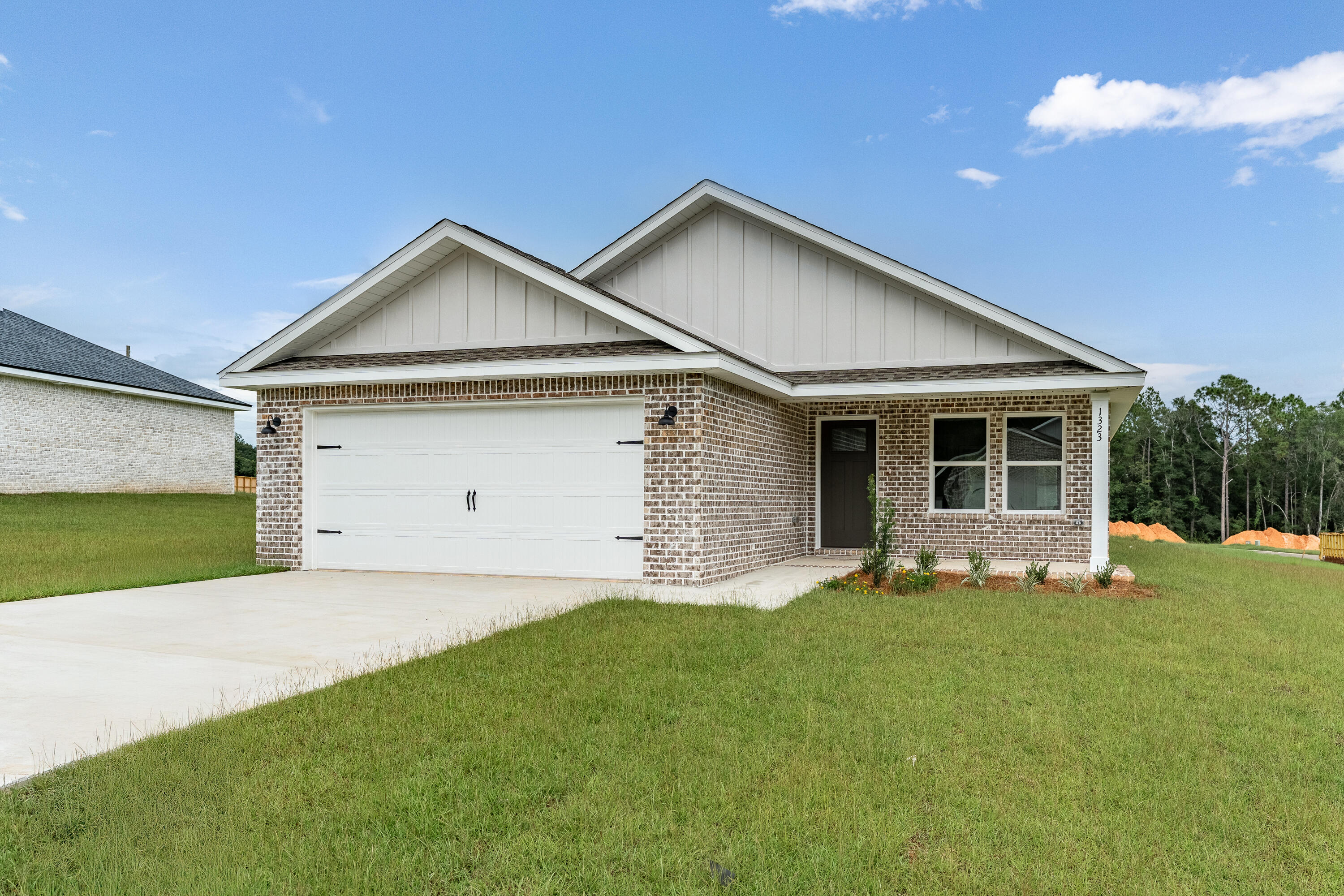 SOUTHERN DAY CHATEAU - Residential