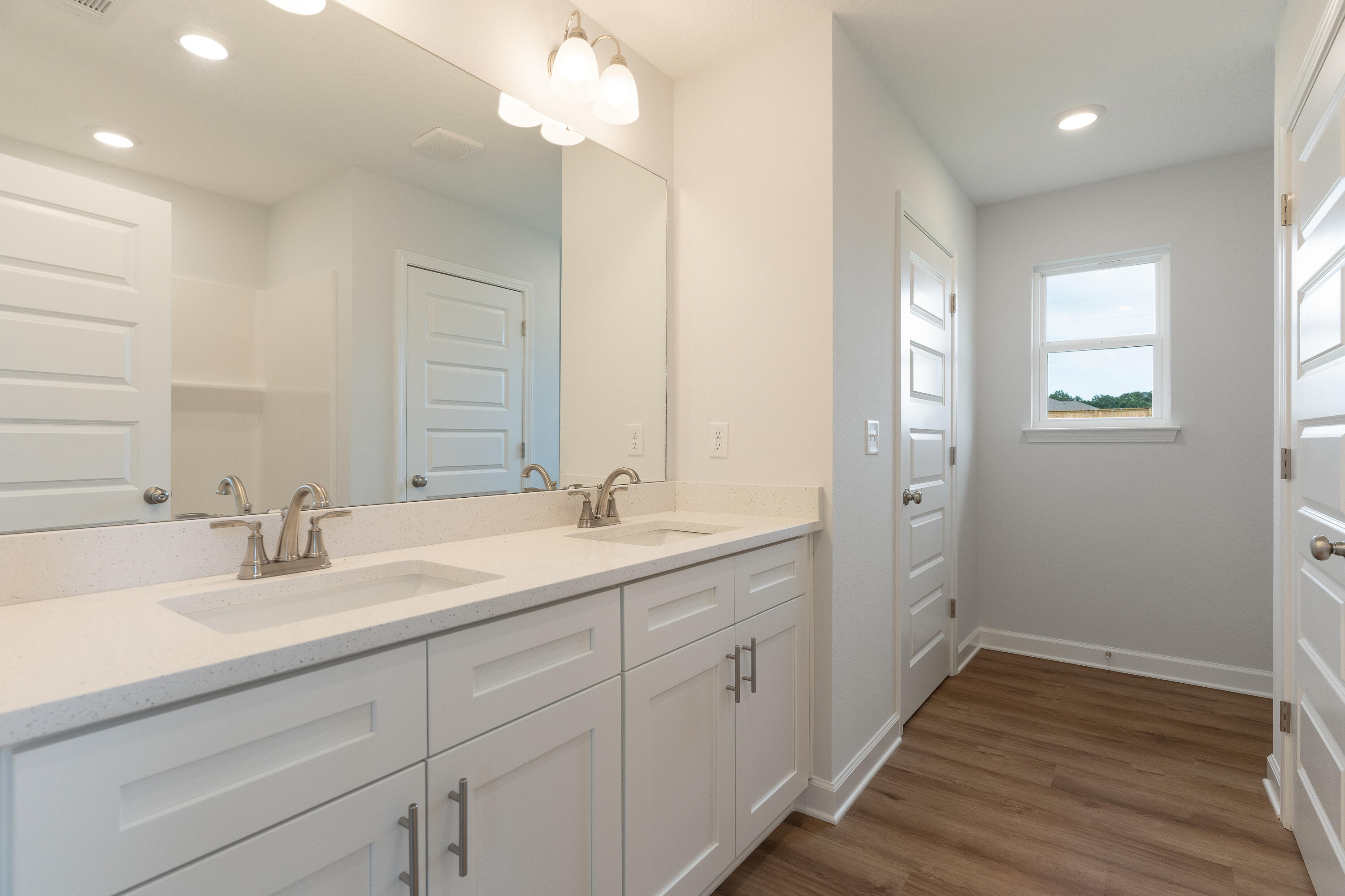 SOUTHERN DAY CHATEAU - Residential