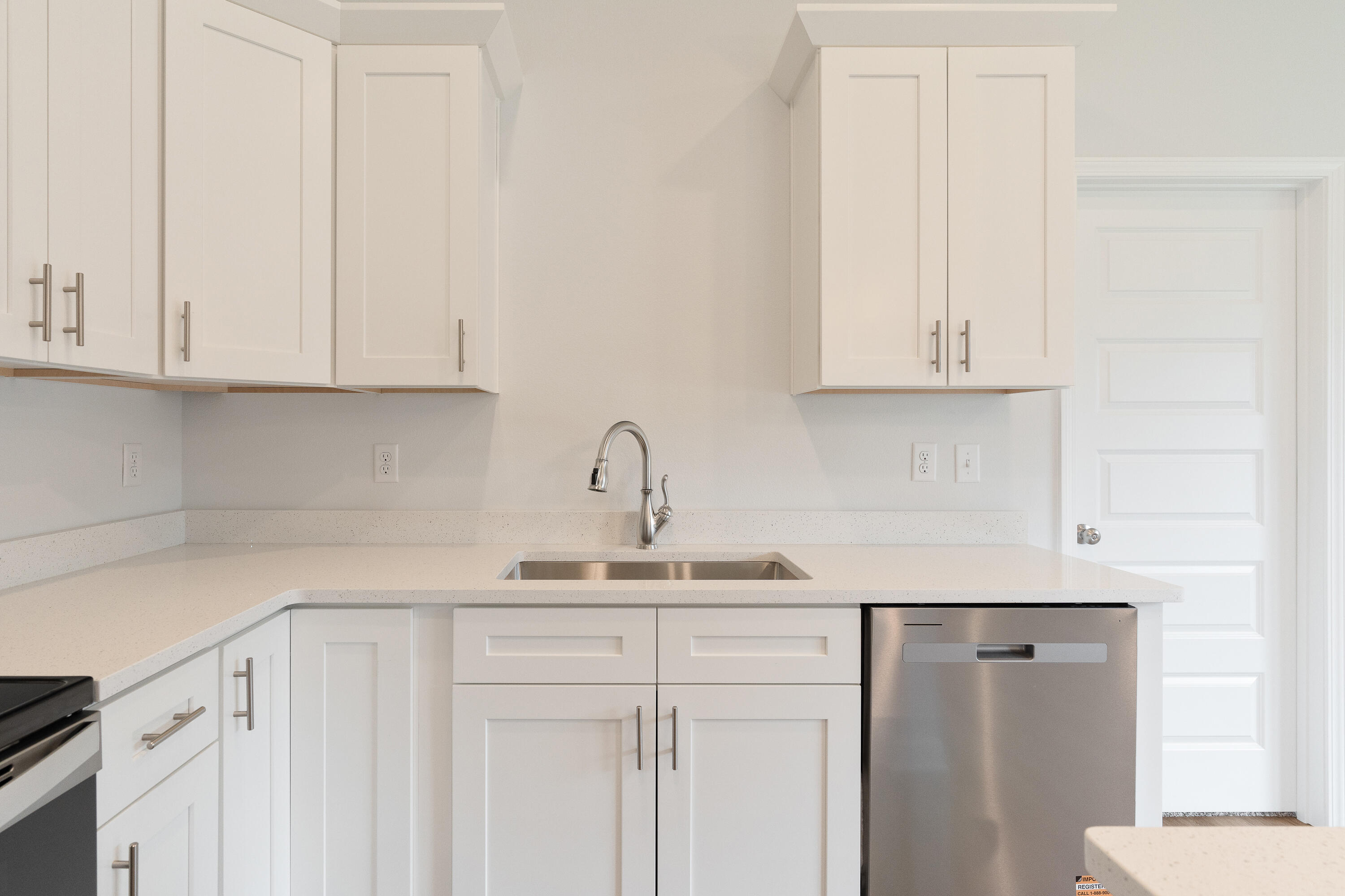 SOUTHERN DAY CHATEAU - Residential
