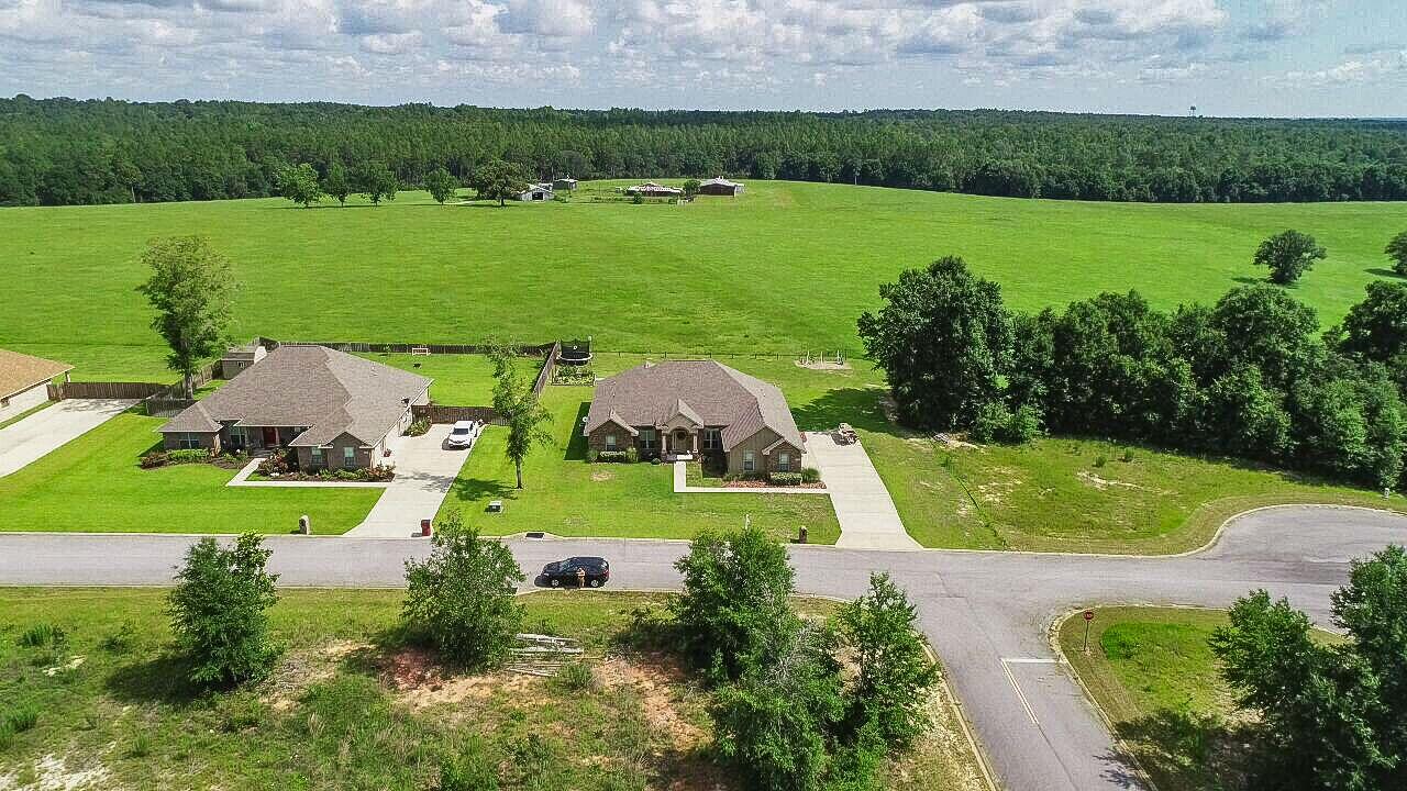 MOSSY OAKS - Residential