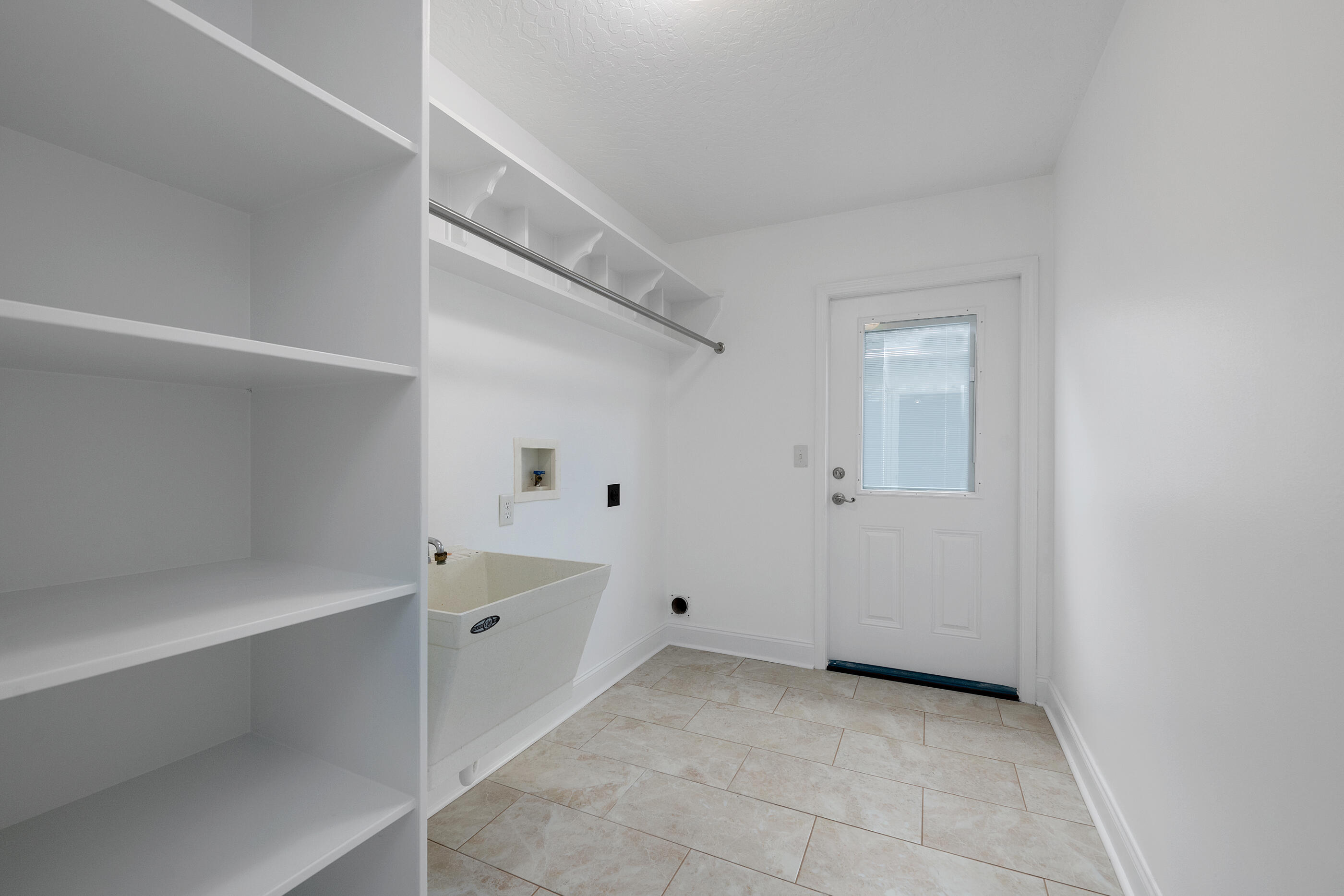 BRIDGEPORT COLONY - Residential