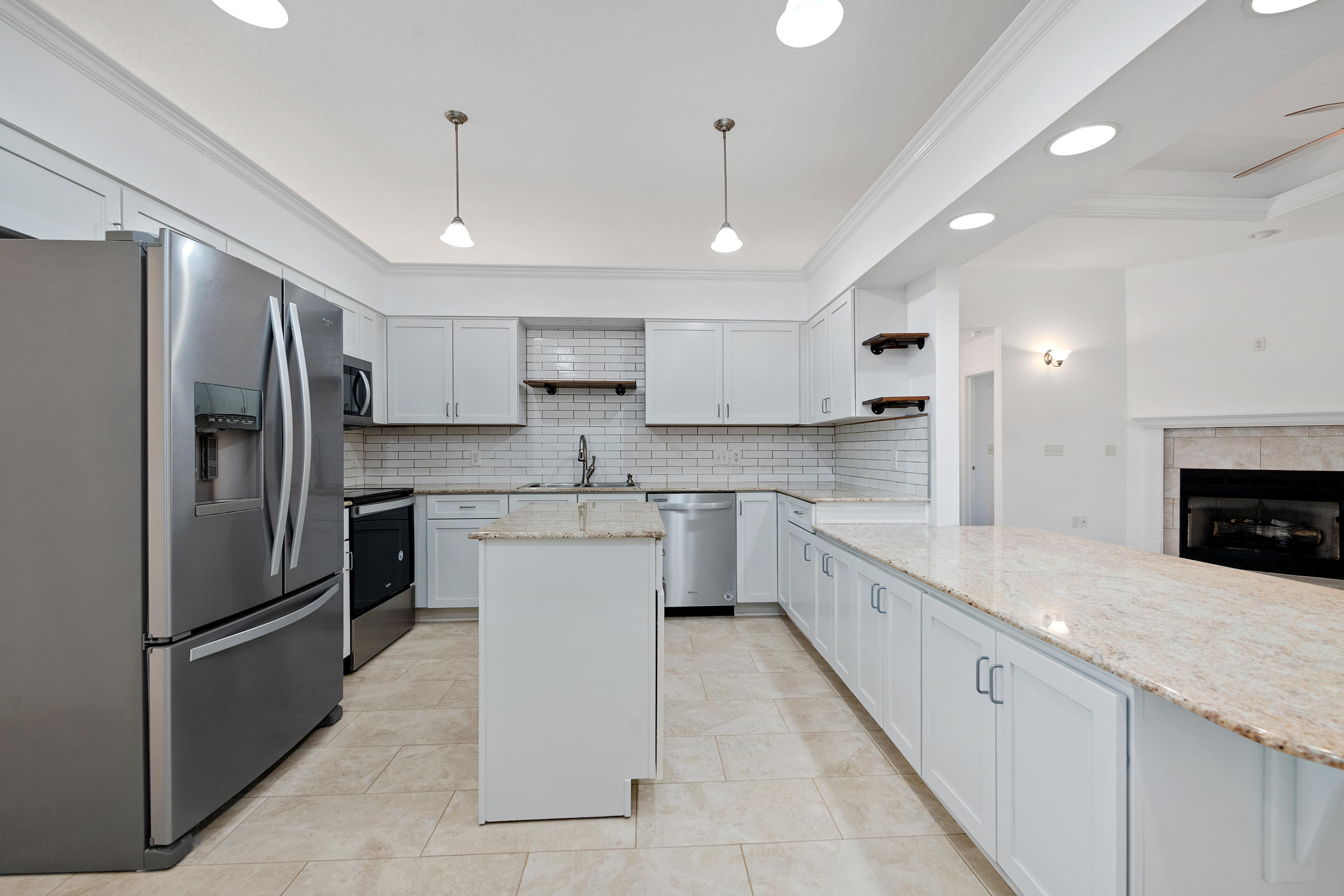 BRIDGEPORT COLONY - Residential