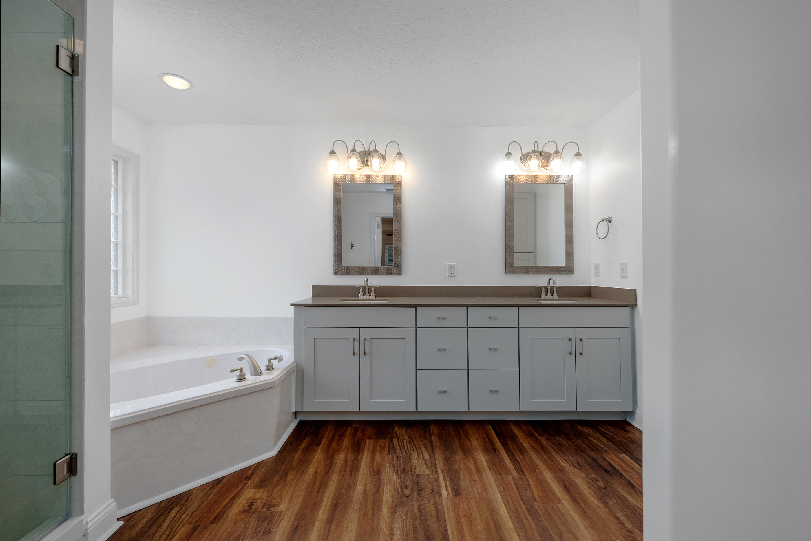 BRIDGEPORT COLONY - Residential