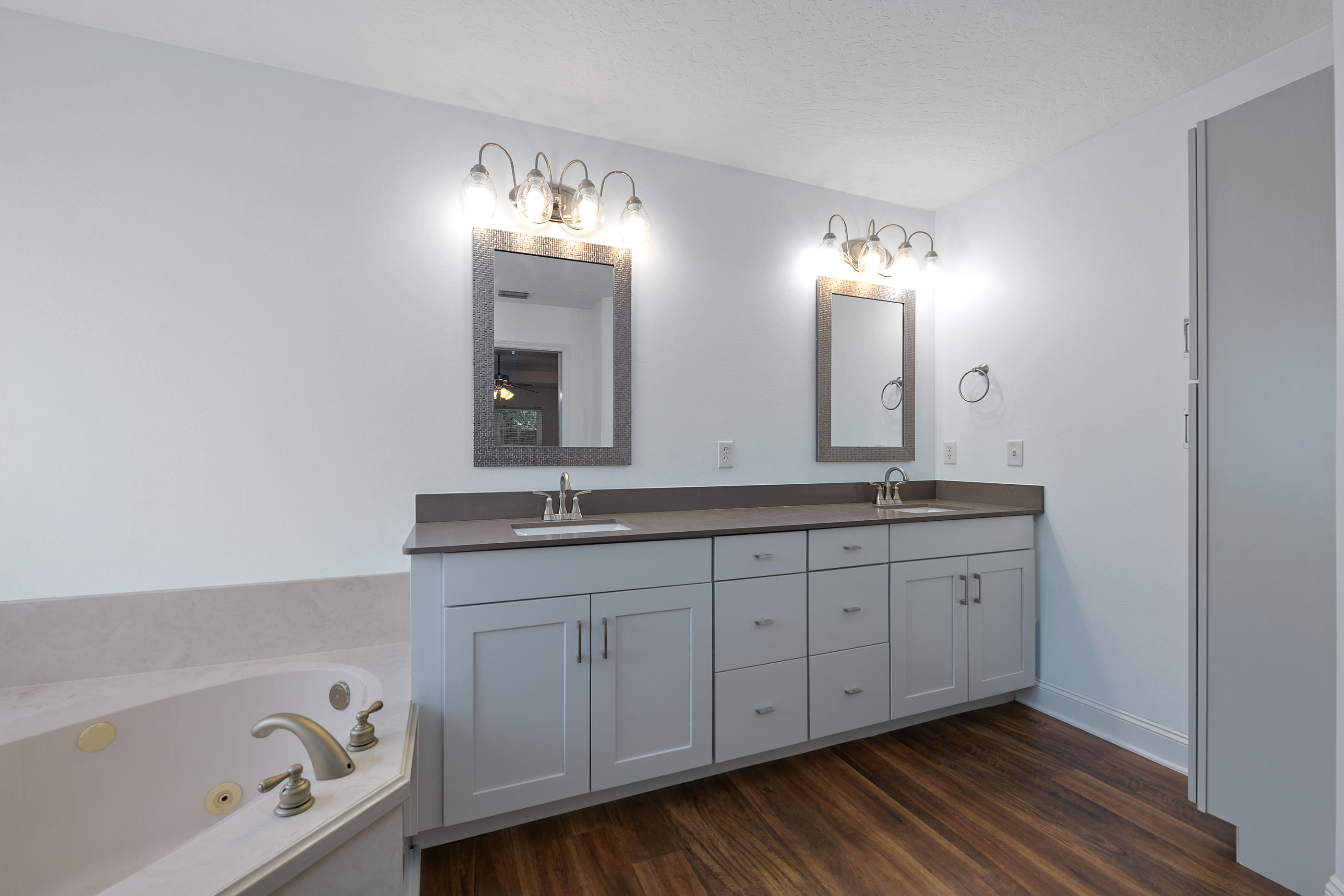 BRIDGEPORT COLONY - Residential