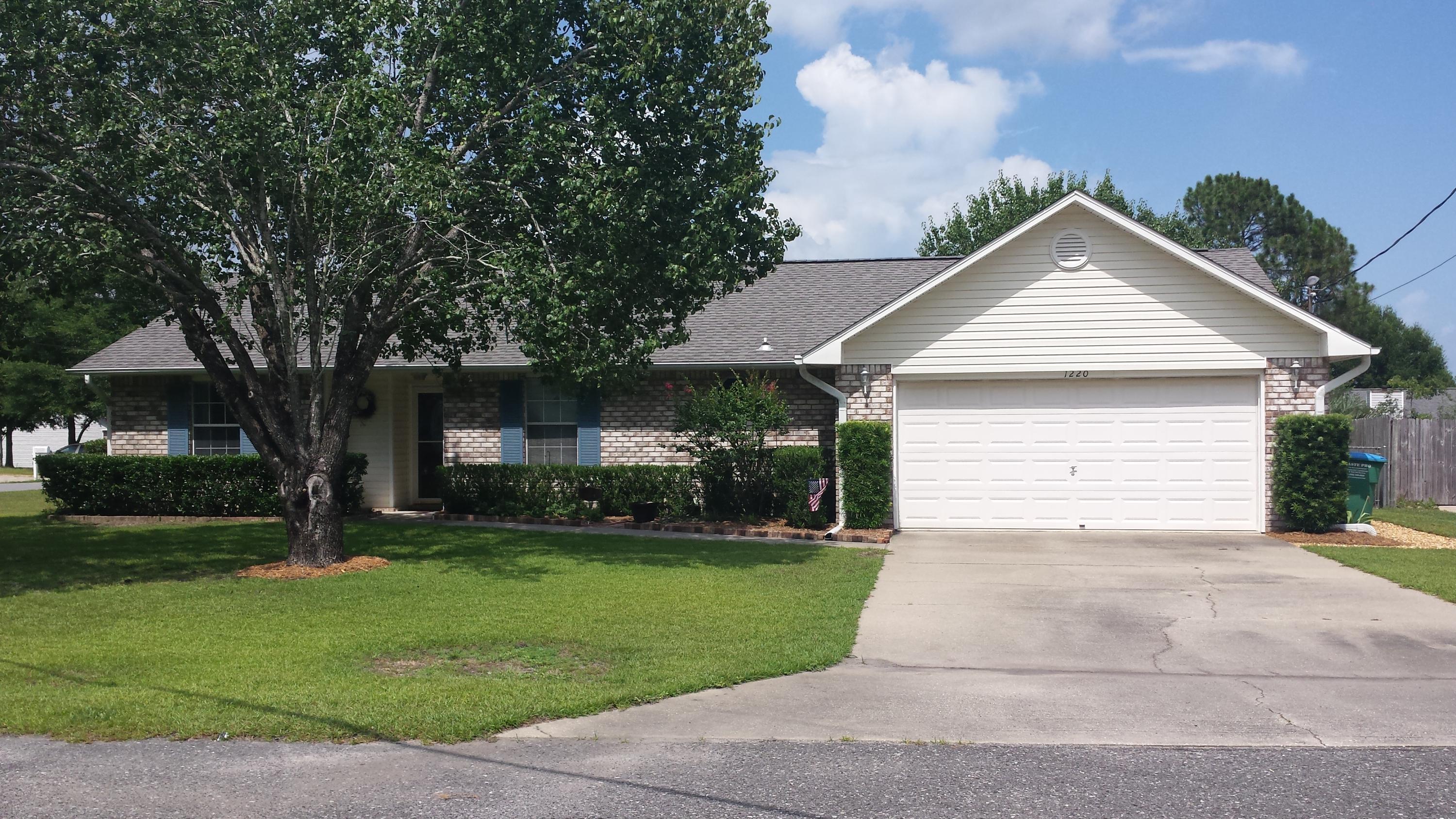 Flat, Fenced Yard...on a Large Corner Lot...in South Crestview!! Those are not words you read together too often. This lovely home has been well taken care of for the past two years, repainted with neutral colors and updates made here and there. Home features a split floor plan, roomy galley kitchen with eat-in area. Also an ample space for a formal dining room, second sitting room or play room. There is a sprinkler system to keep the yard green all year. Sun shades have been installed in the rear of the home to keep energy costs down and provide pleasant sitting on the patio. Loving care put into landscaping with mature trees and shrubs. There is also a yard building for storage of your lawn equipment. You could call it Home! Seller can help with home warranty and closing costs