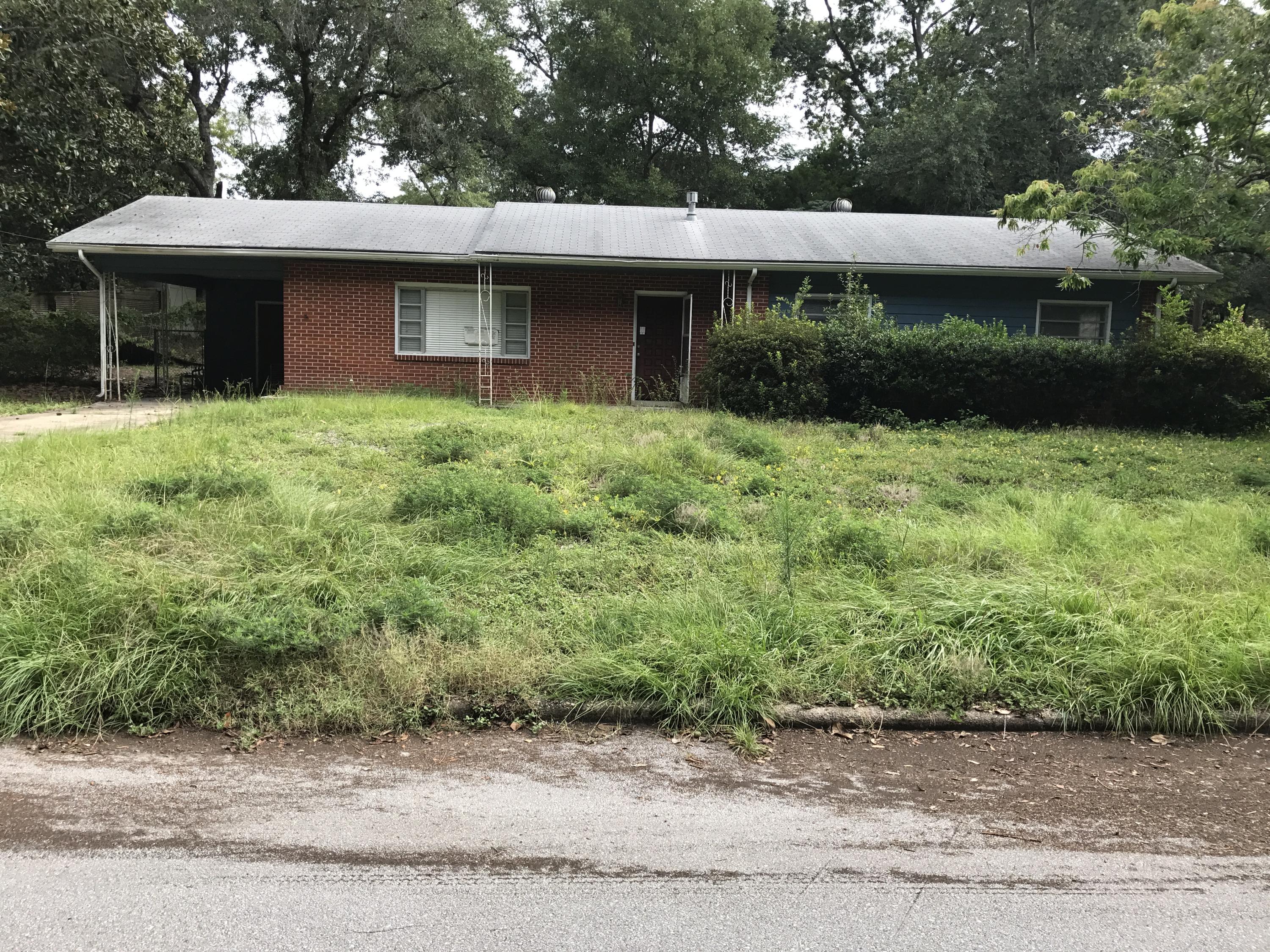 Short Sale. Home needs a good bit of work. Nice location across from park. Buyer to verify all pertinent information including square footage and lot dimensions. Property to be sold as is.