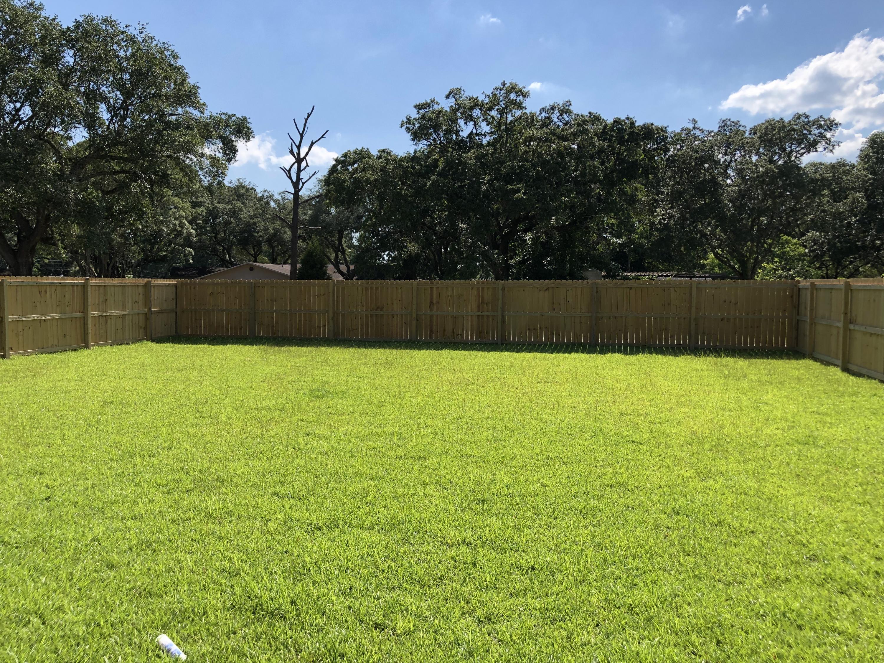 CREDENCE CROSSING - Residential