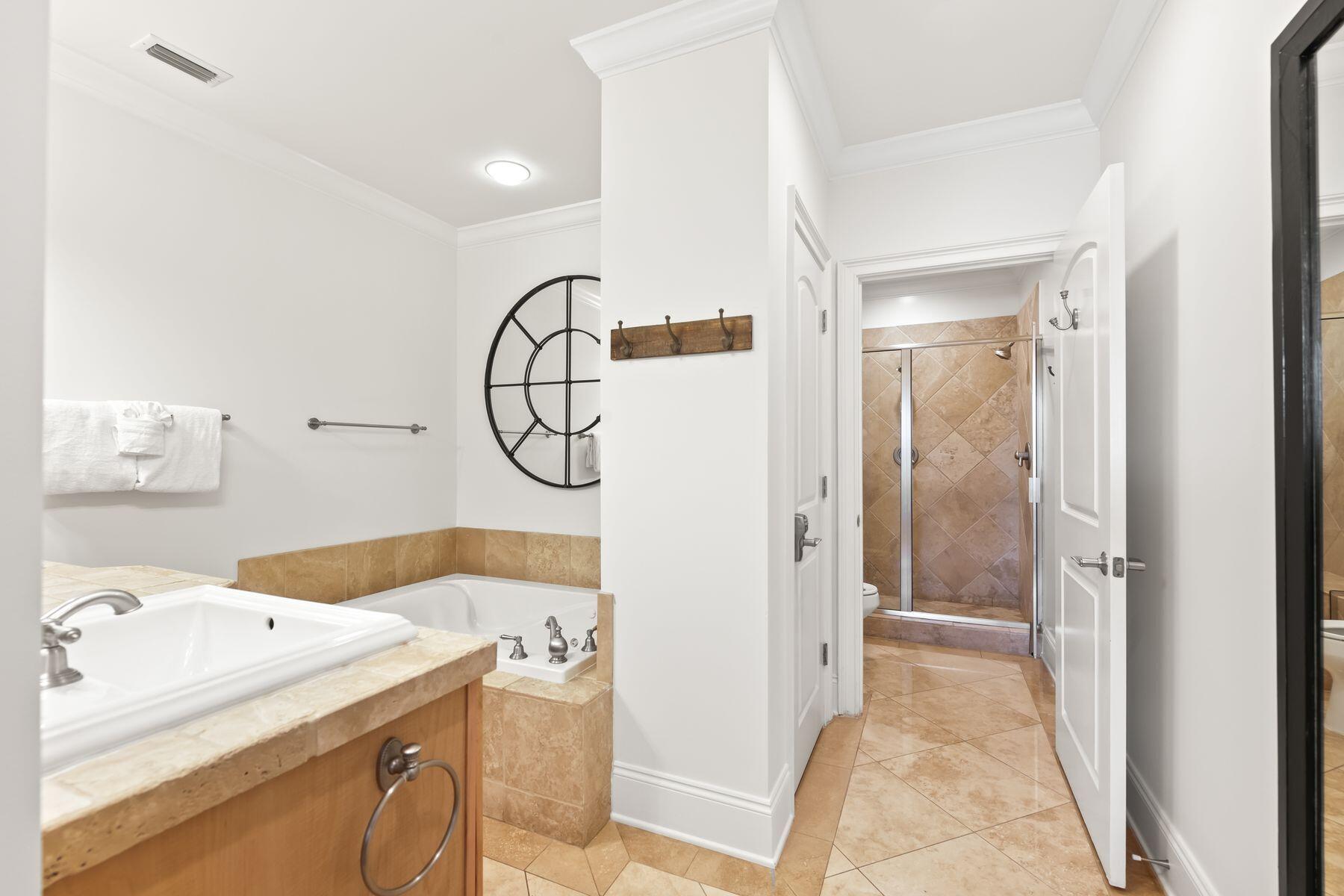 ADAGIO - Residential