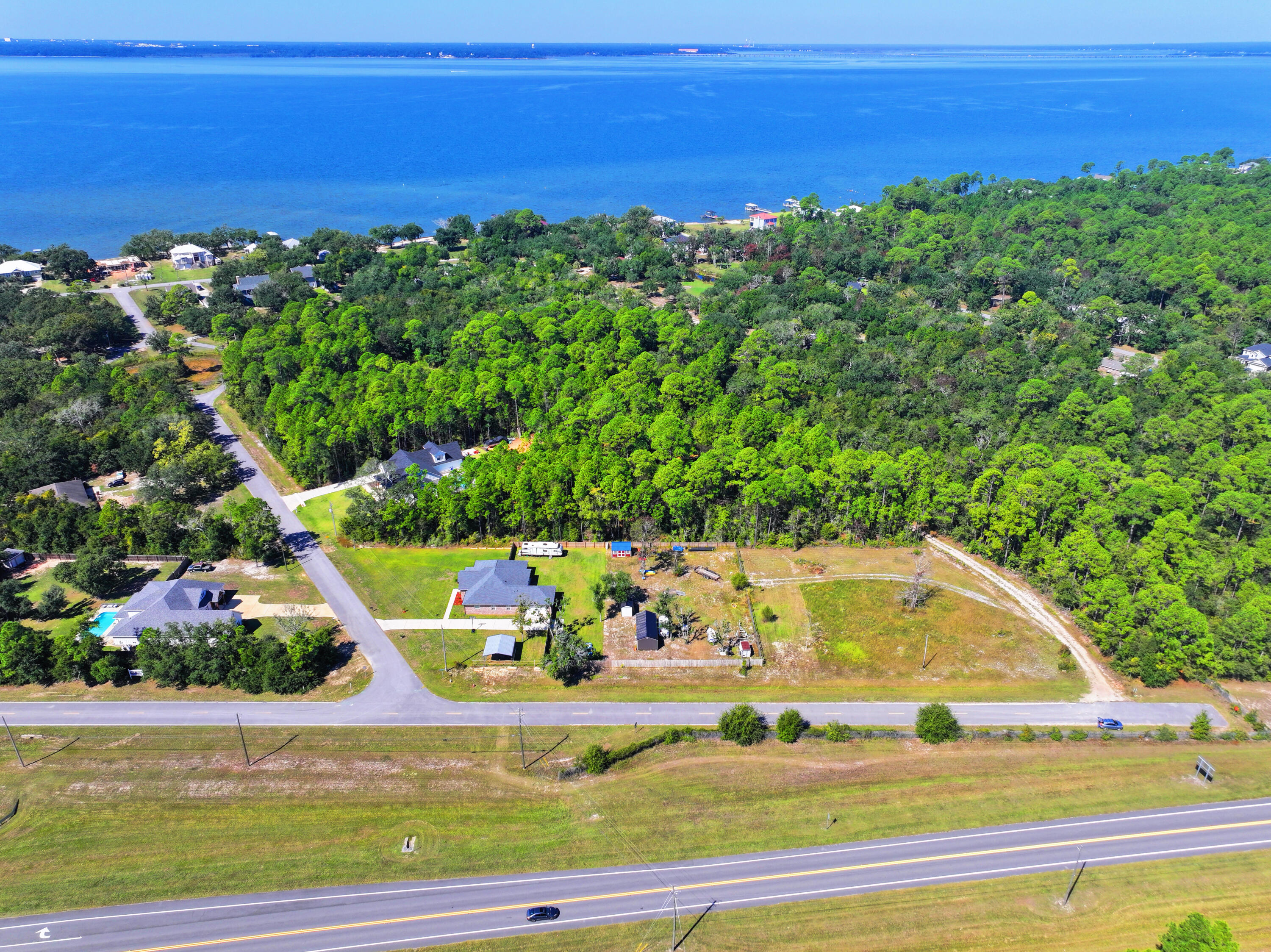 HARBOUR OAKS - Land