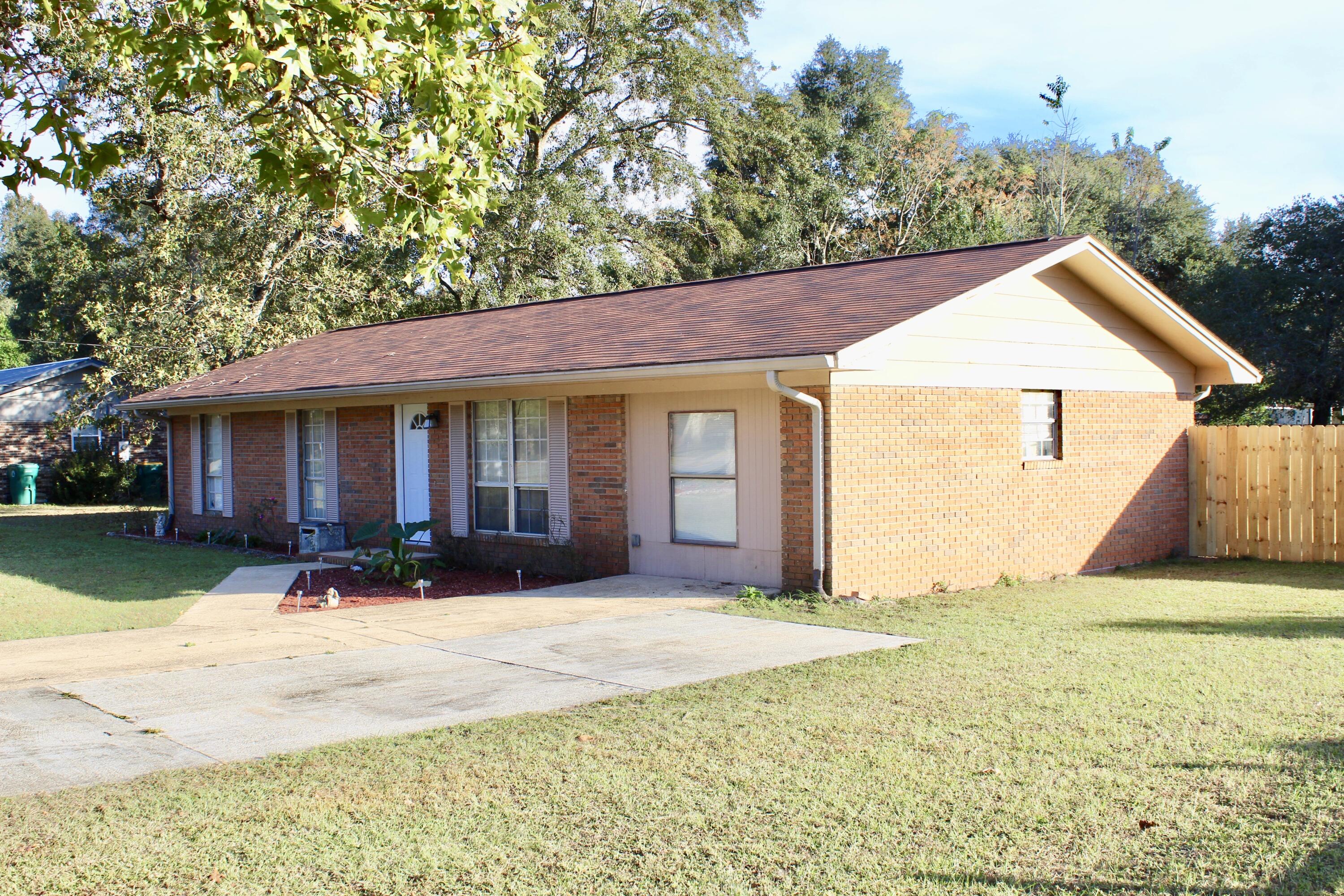 CV ADAM POWELL EAST - Residential