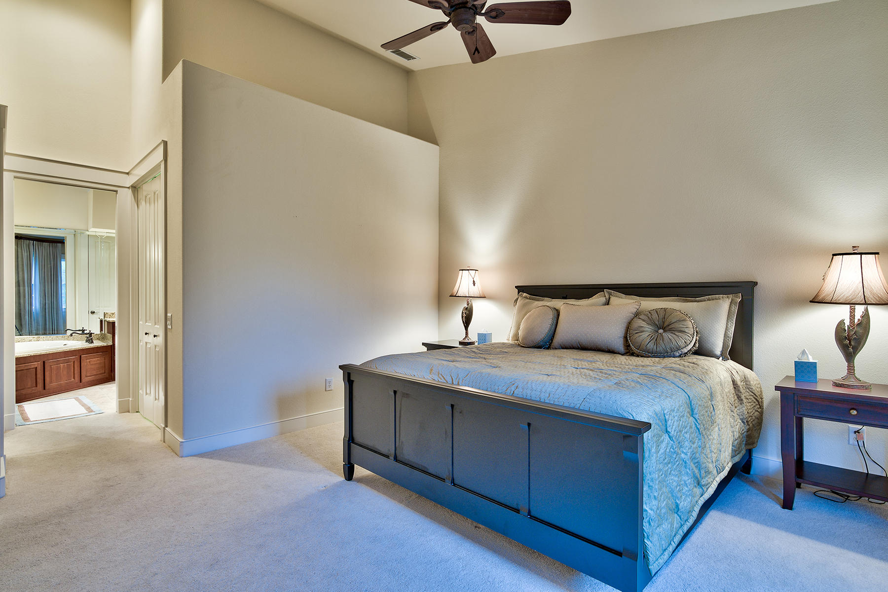 WILD HERON - CLUBSIDE II - Residential