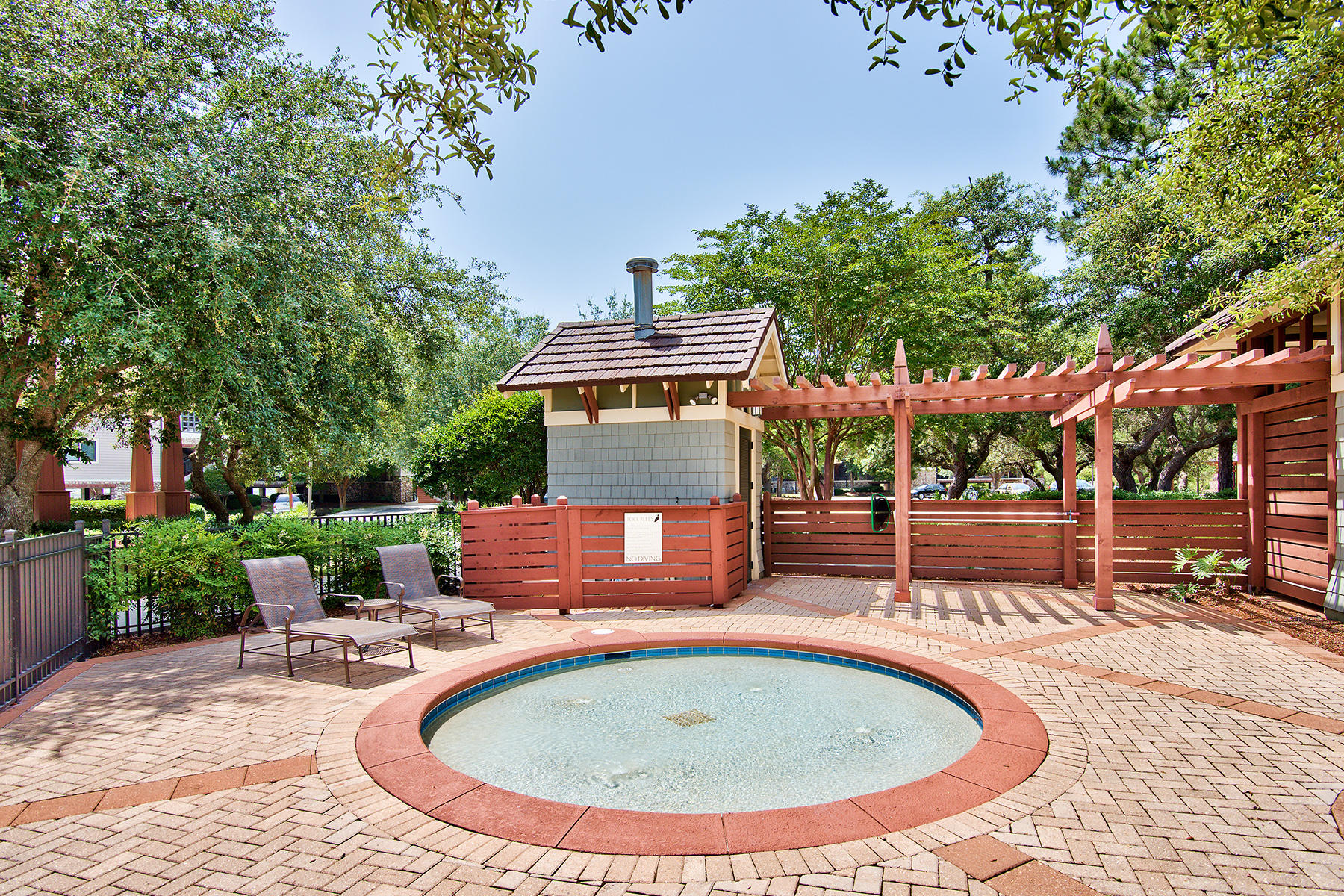 WILD HERON - CLUBSIDE II - Residential