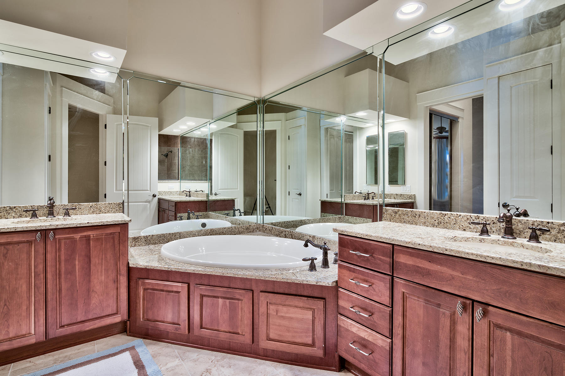 WILD HERON - CLUBSIDE II - Residential