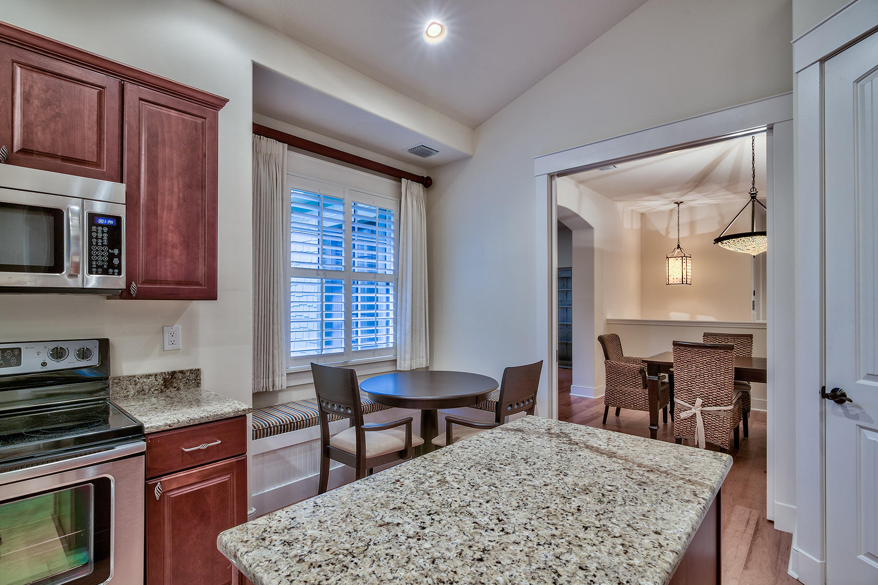 WILD HERON - CLUBSIDE II - Residential