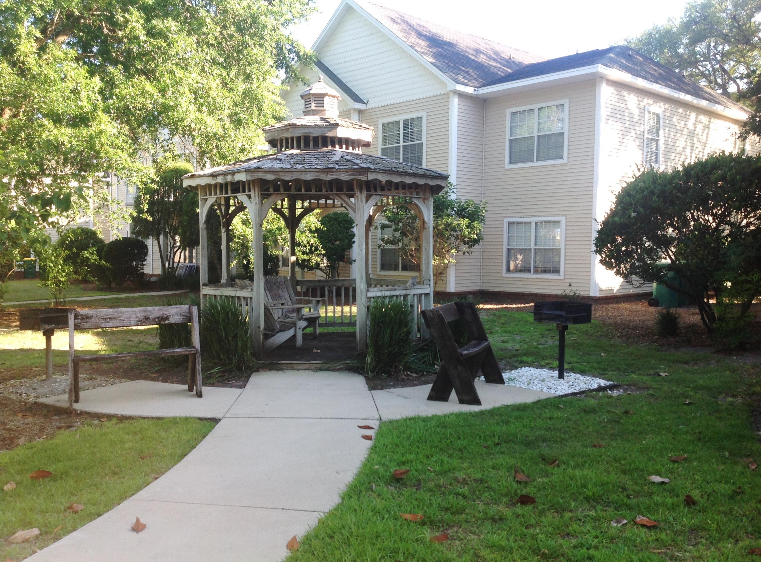 OAKS THE - Residential