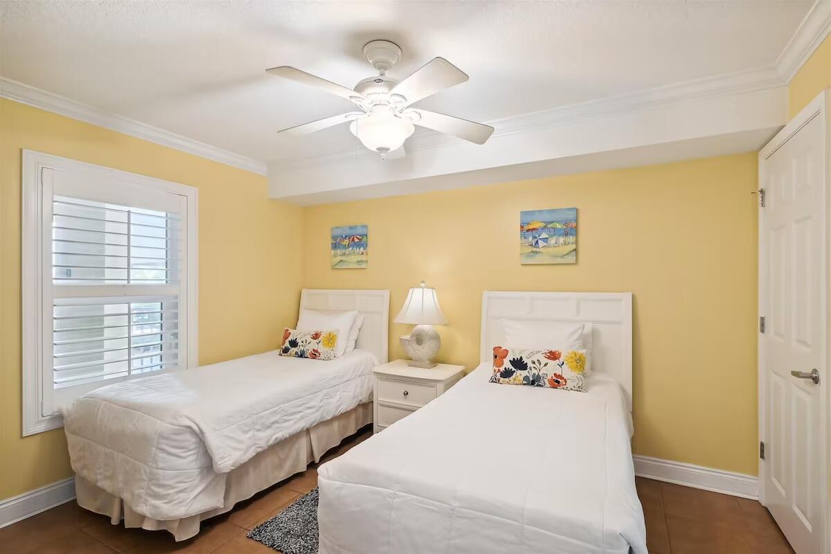 SEA DUNES - Residential