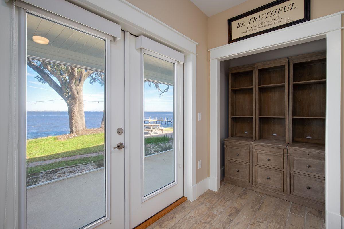 TOWN OF SANTA ROSA - Residential