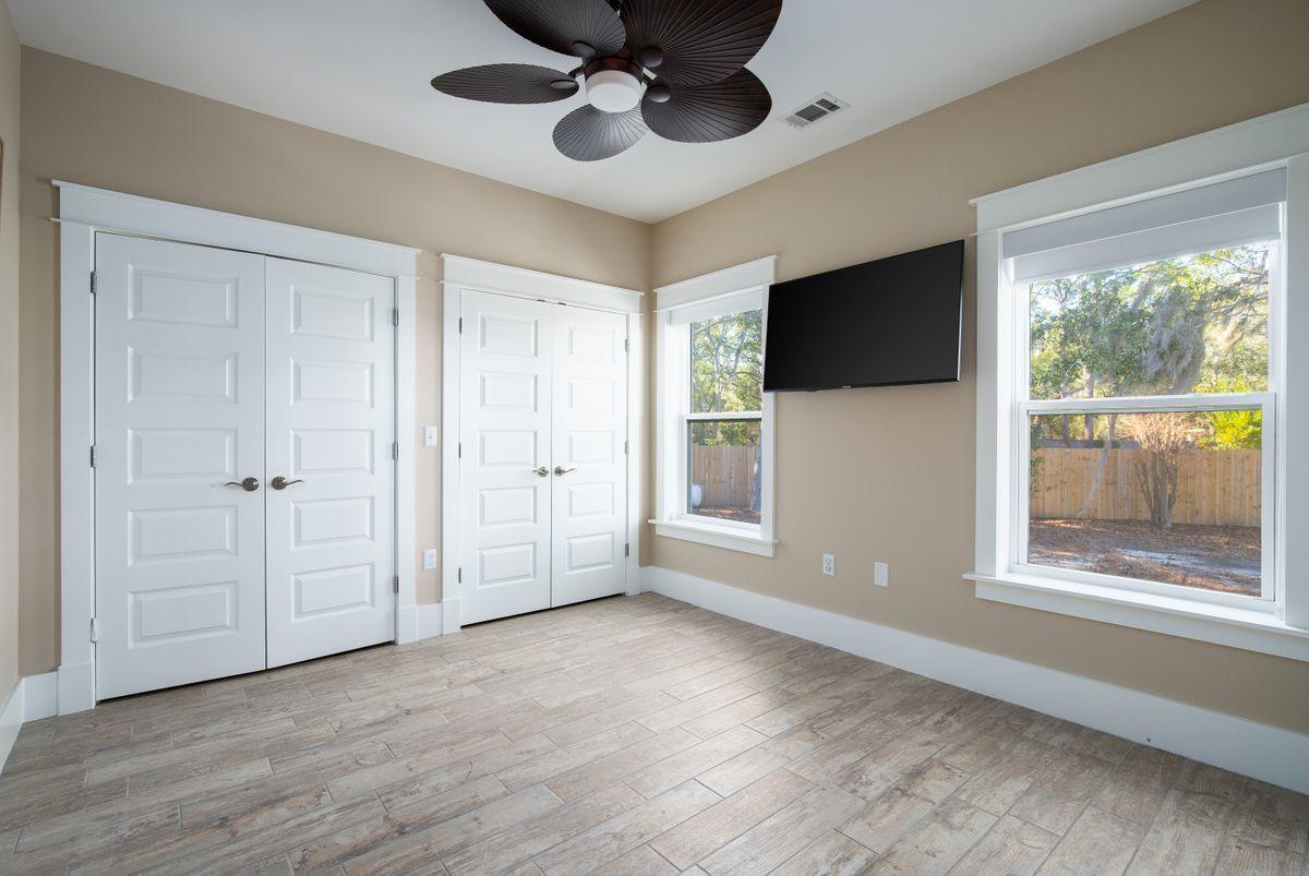 TOWN OF SANTA ROSA - Residential