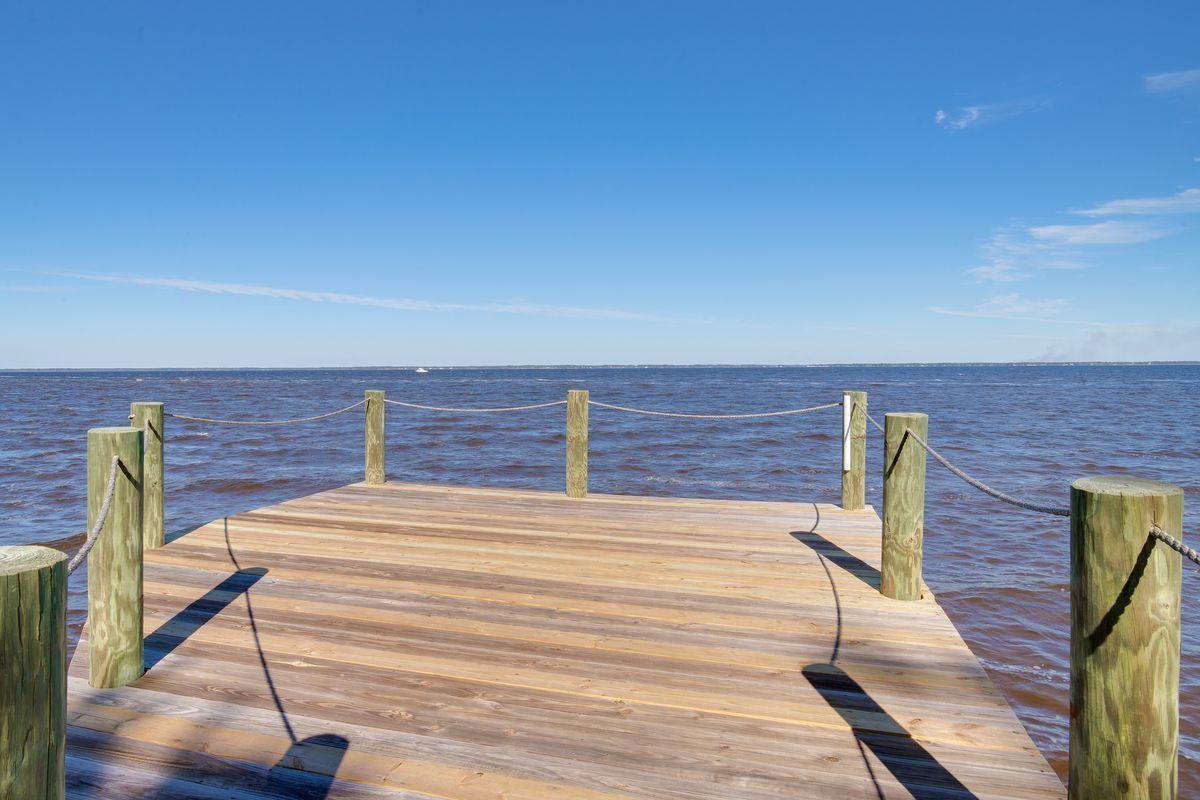 TOWN OF SANTA ROSA - Residential