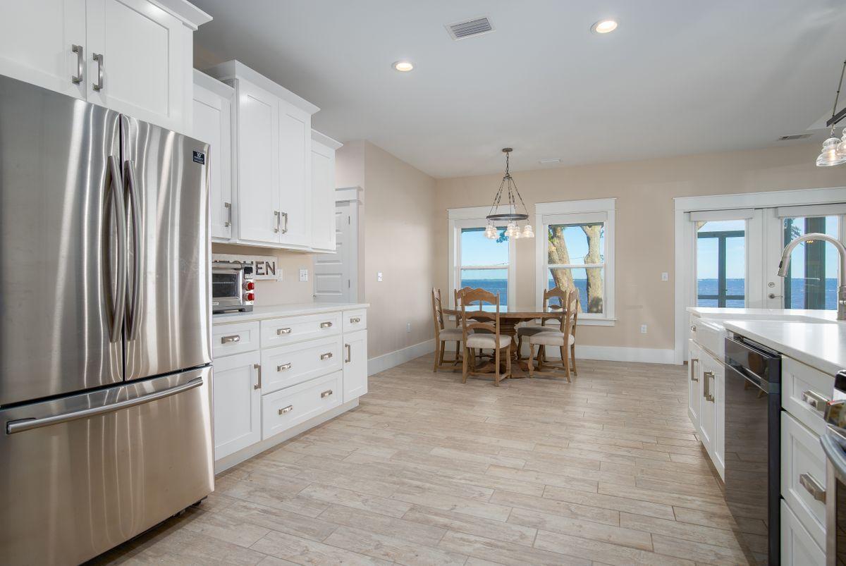 TOWN OF SANTA ROSA - Residential