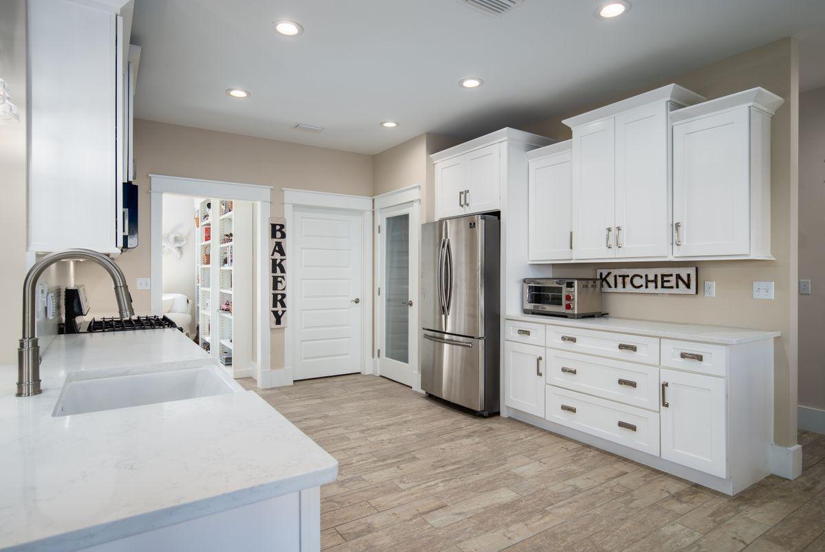 TOWN OF SANTA ROSA - Residential