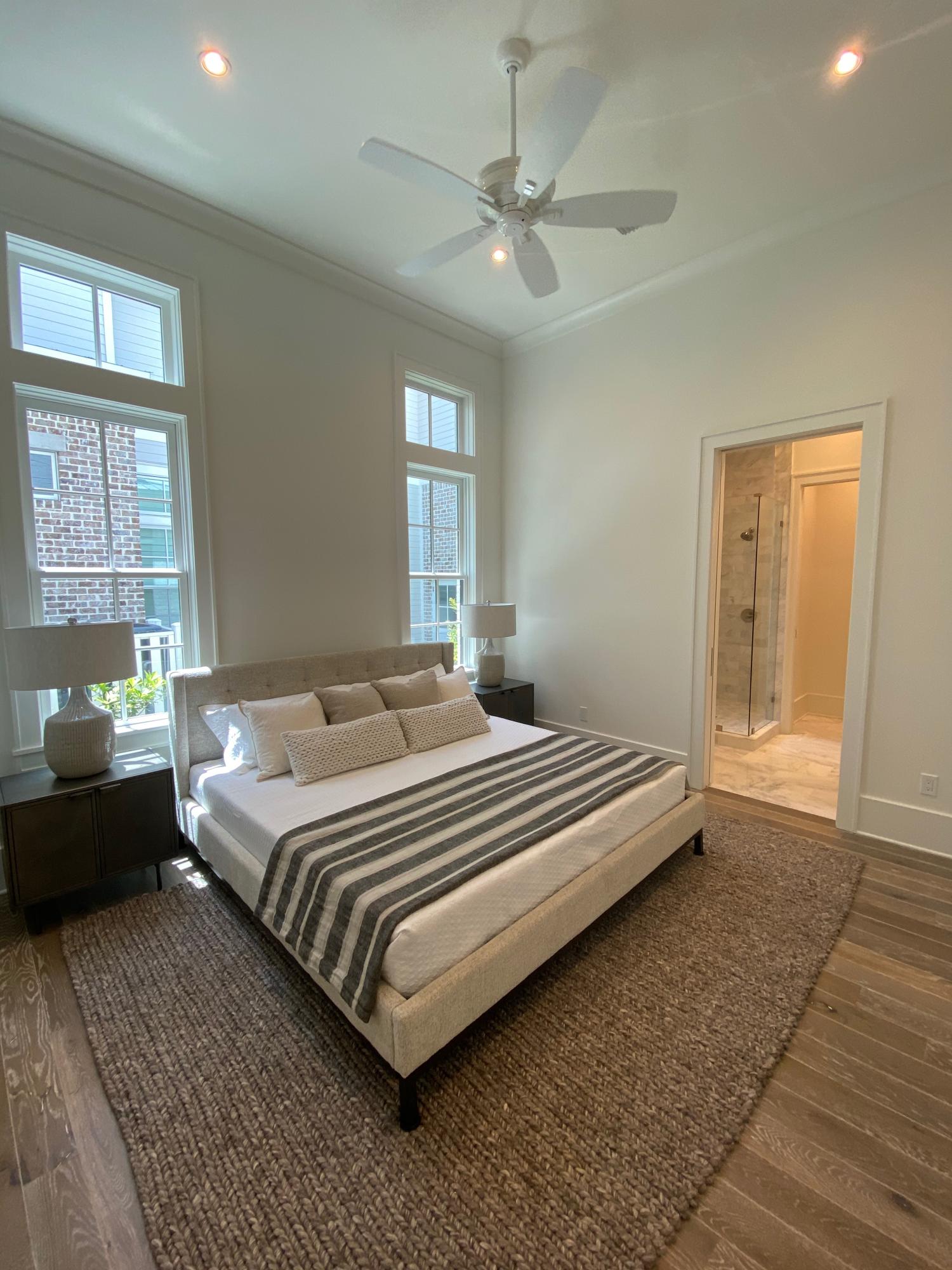 CHURCHILL OAKS - Residential