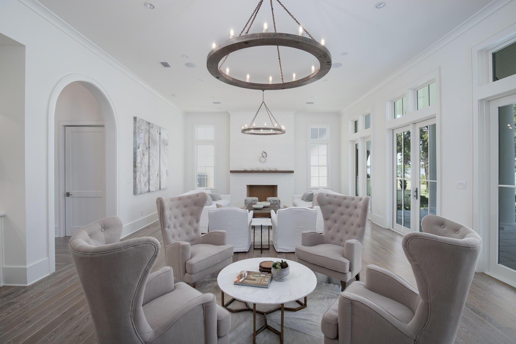 CHURCHILL OAKS - Residential