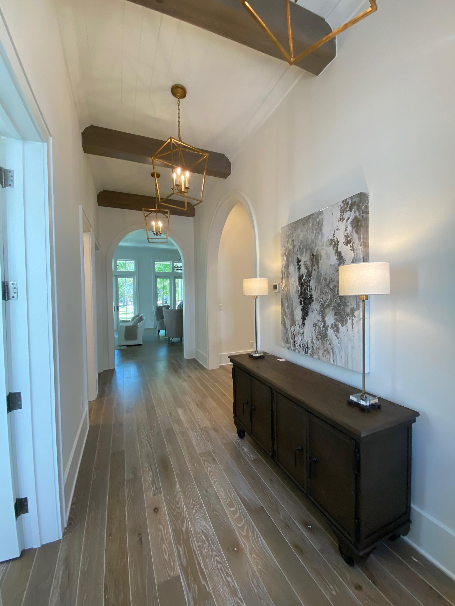 CHURCHILL OAKS - Residential
