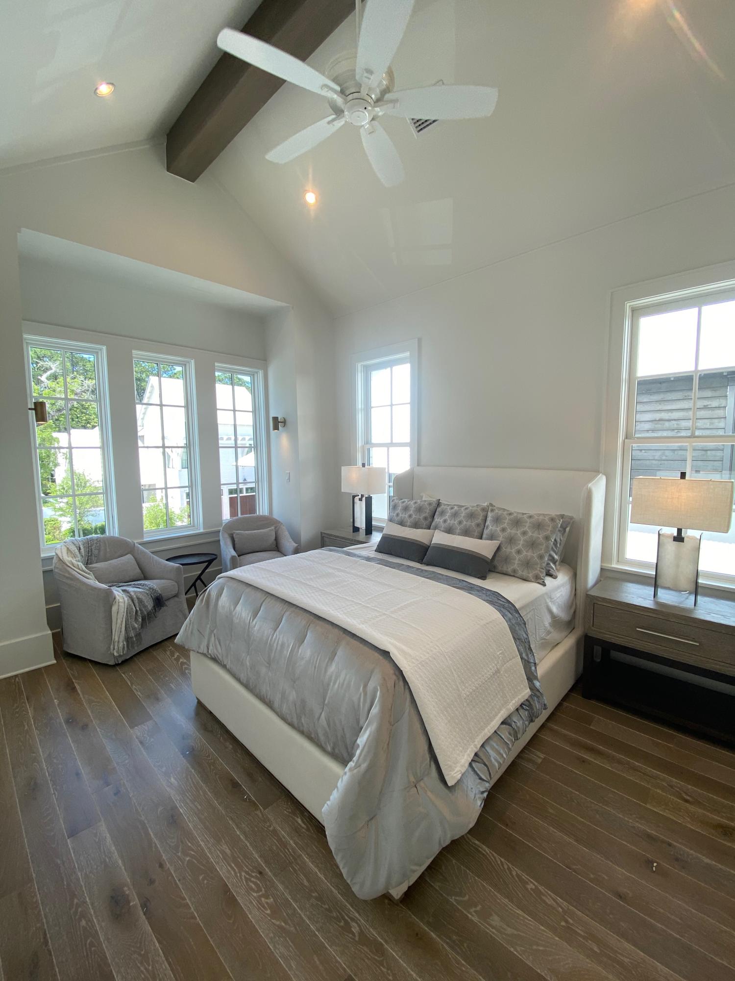 CHURCHILL OAKS - Residential