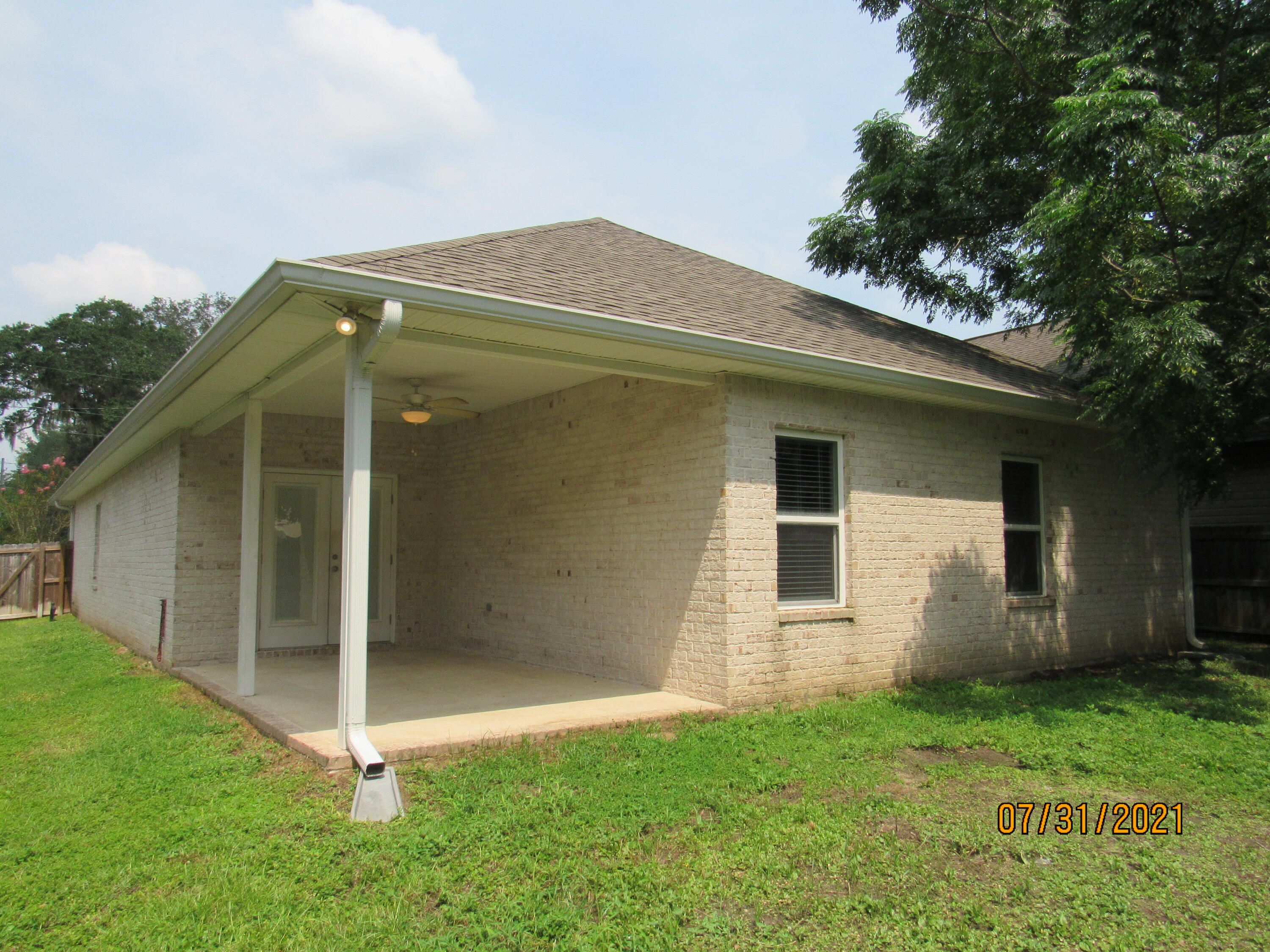 UNRECORDED SUBDIVISION - Residential Lease