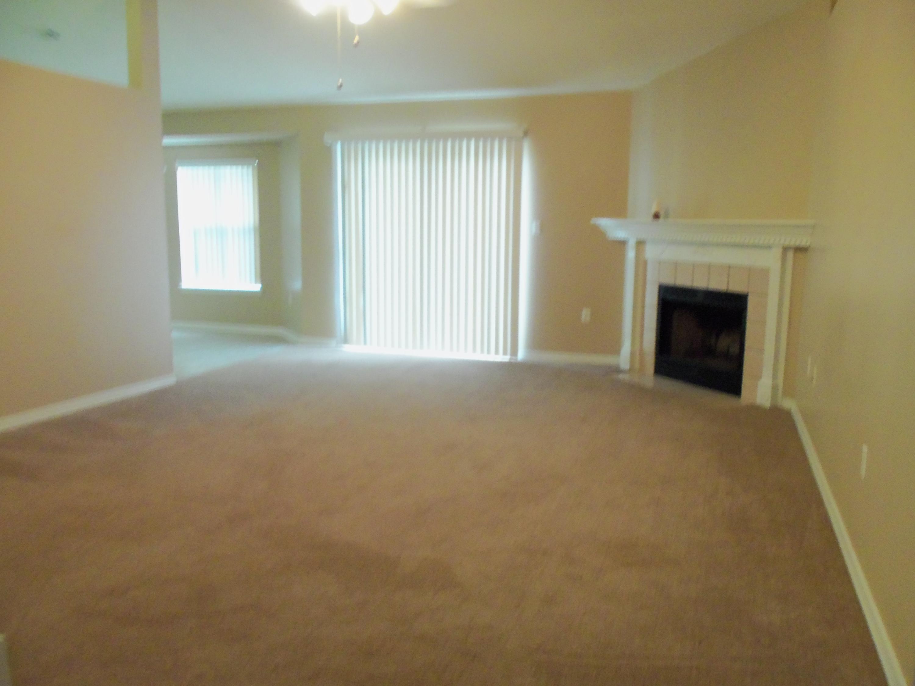 CHEROKEE BEND S/D PH 2 LOT 18 BLOCK 2 - Residential