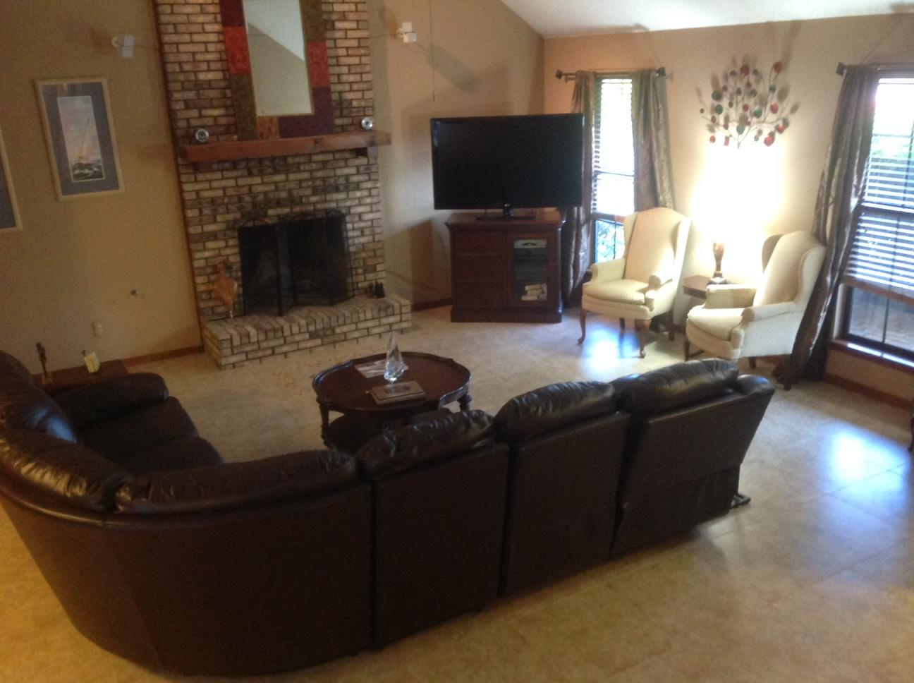 KELL-AIRE GARDENS - Residential