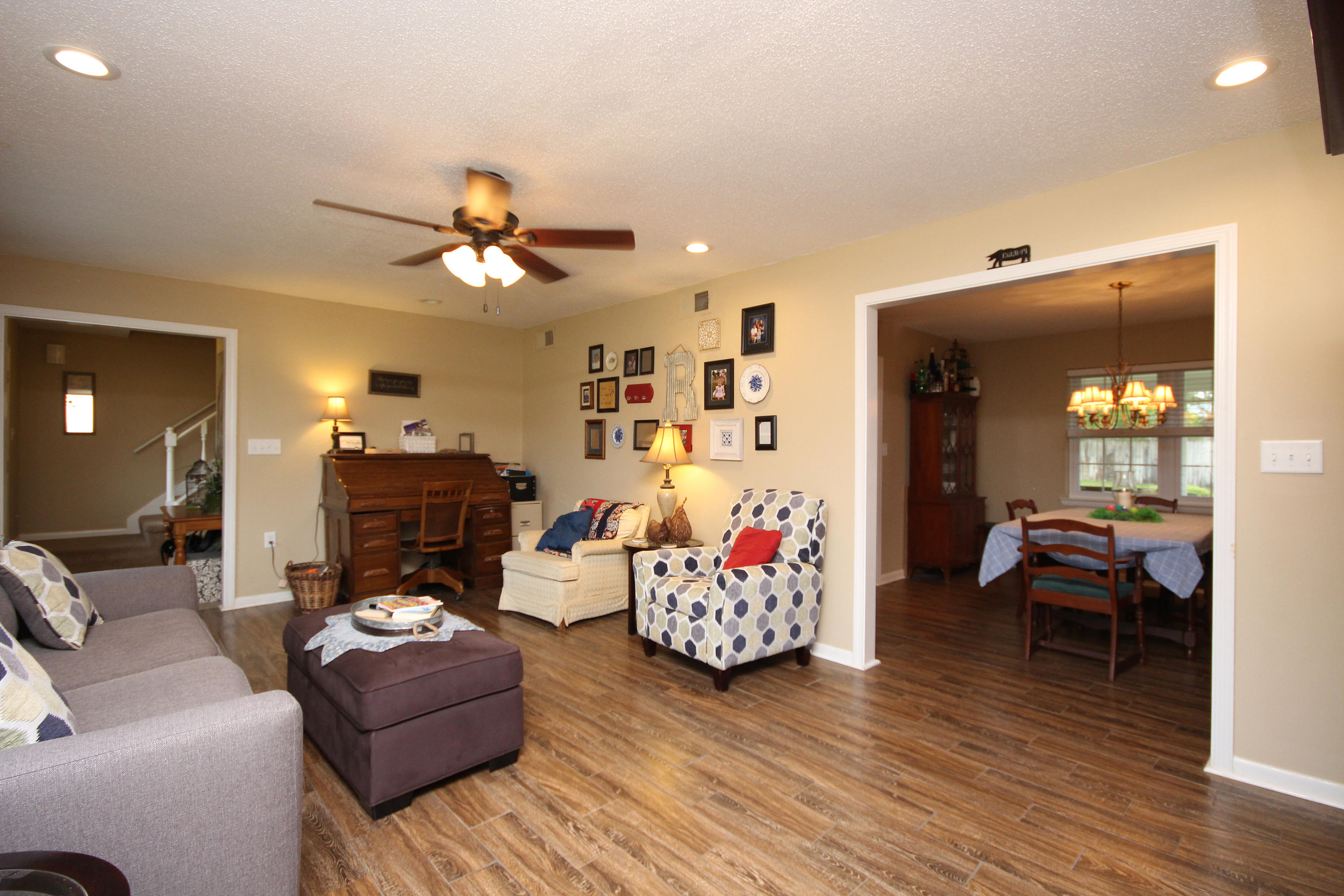 LAKE LORRAINE ESTATES 2 - Residential