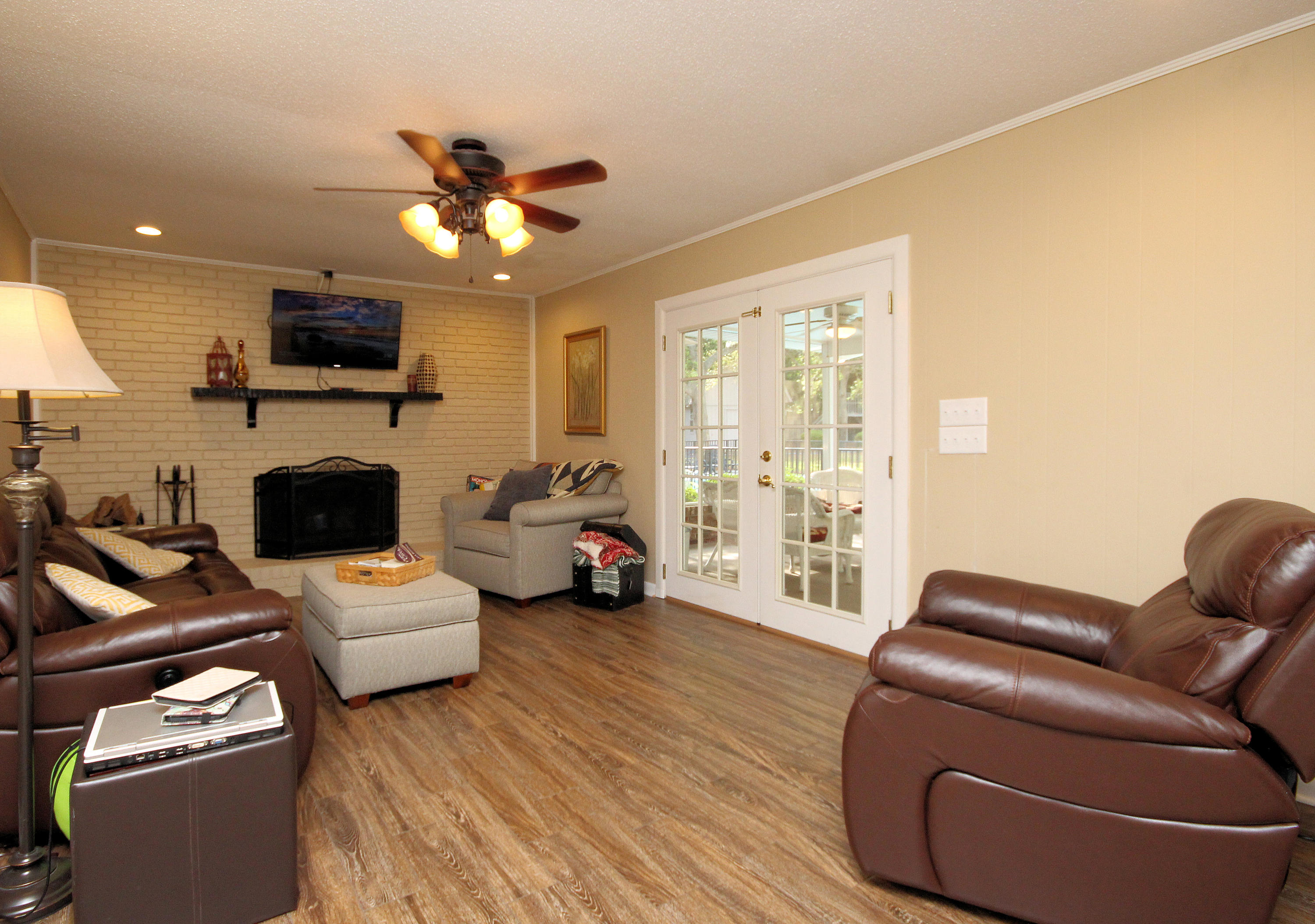 LAKE LORRAINE ESTATES 2 - Residential