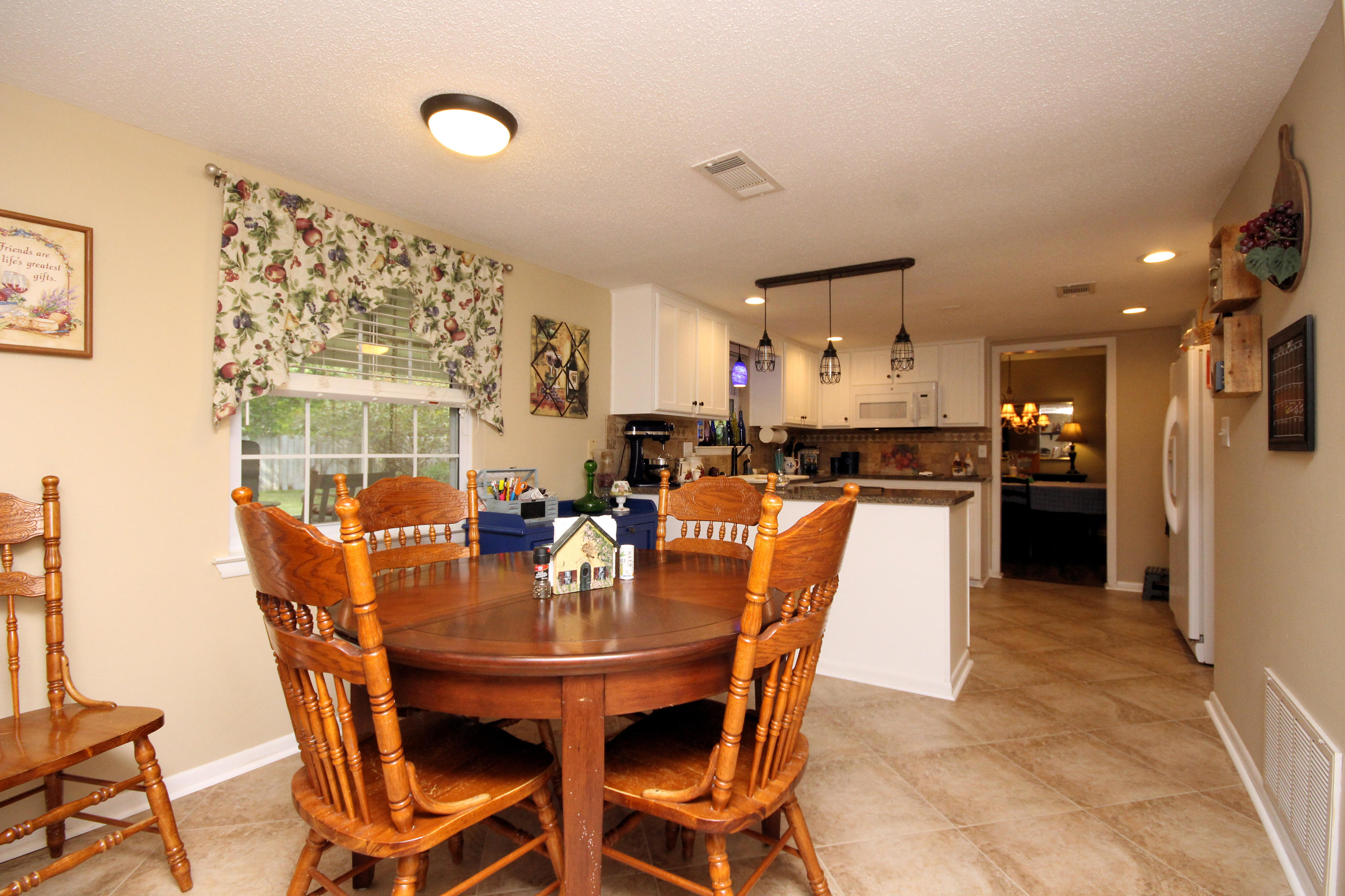 LAKE LORRAINE ESTATES 2 - Residential