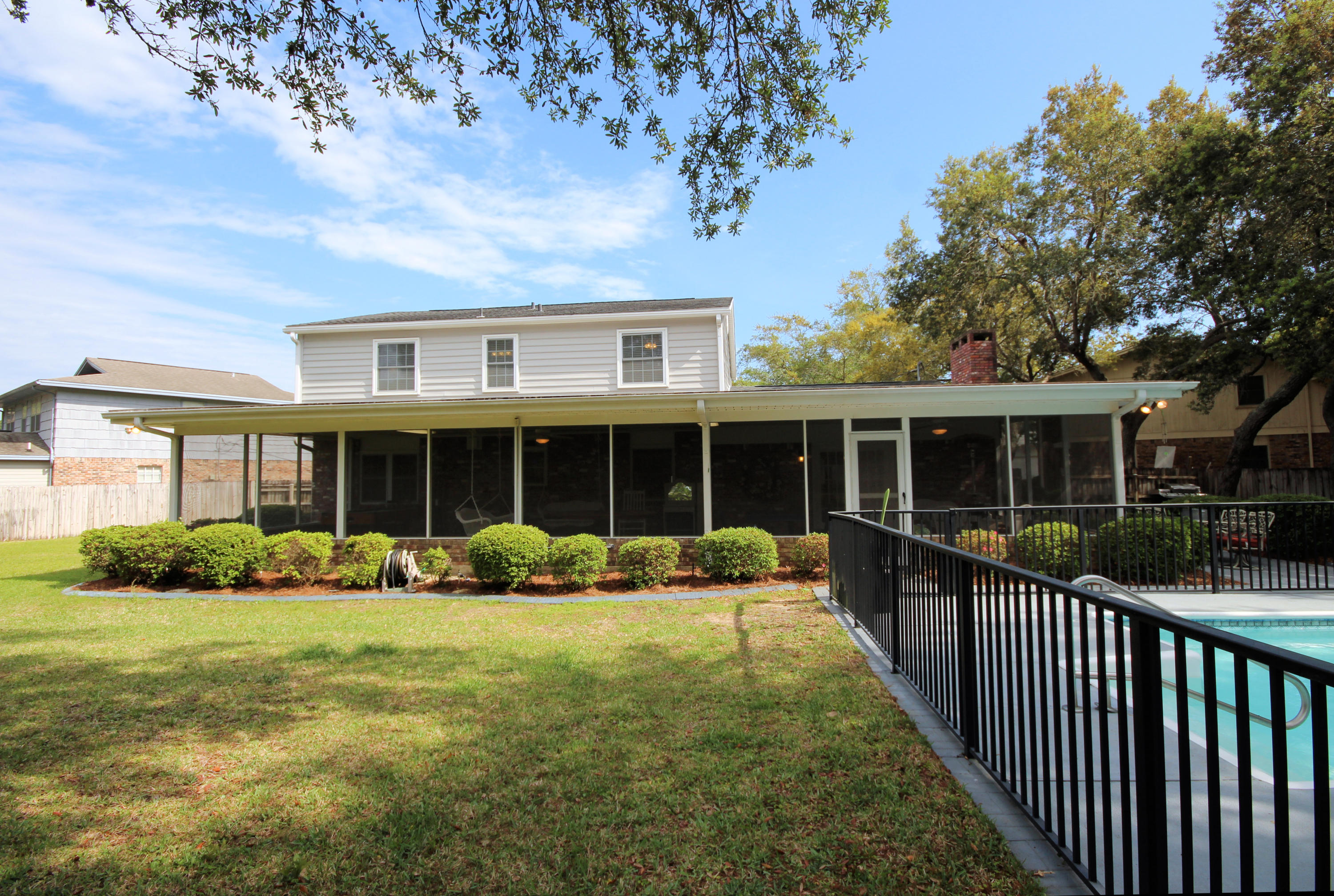 LAKE LORRAINE ESTATES 2 - Residential