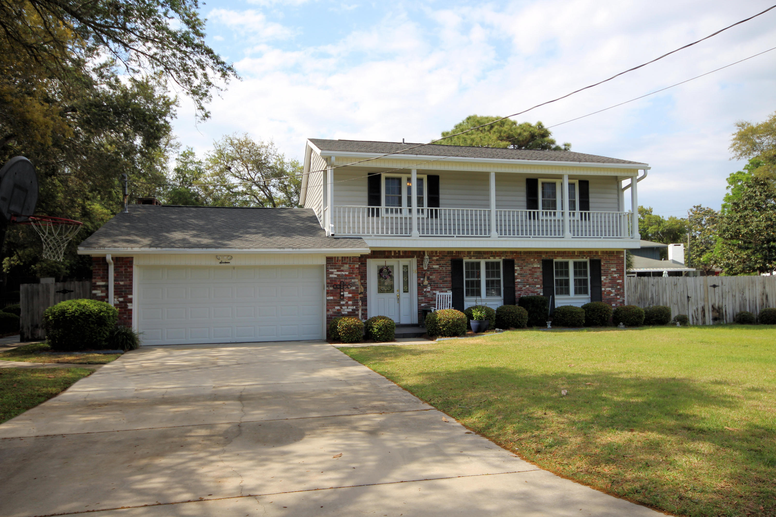 LAKE LORRAINE ESTATES 2 - Residential