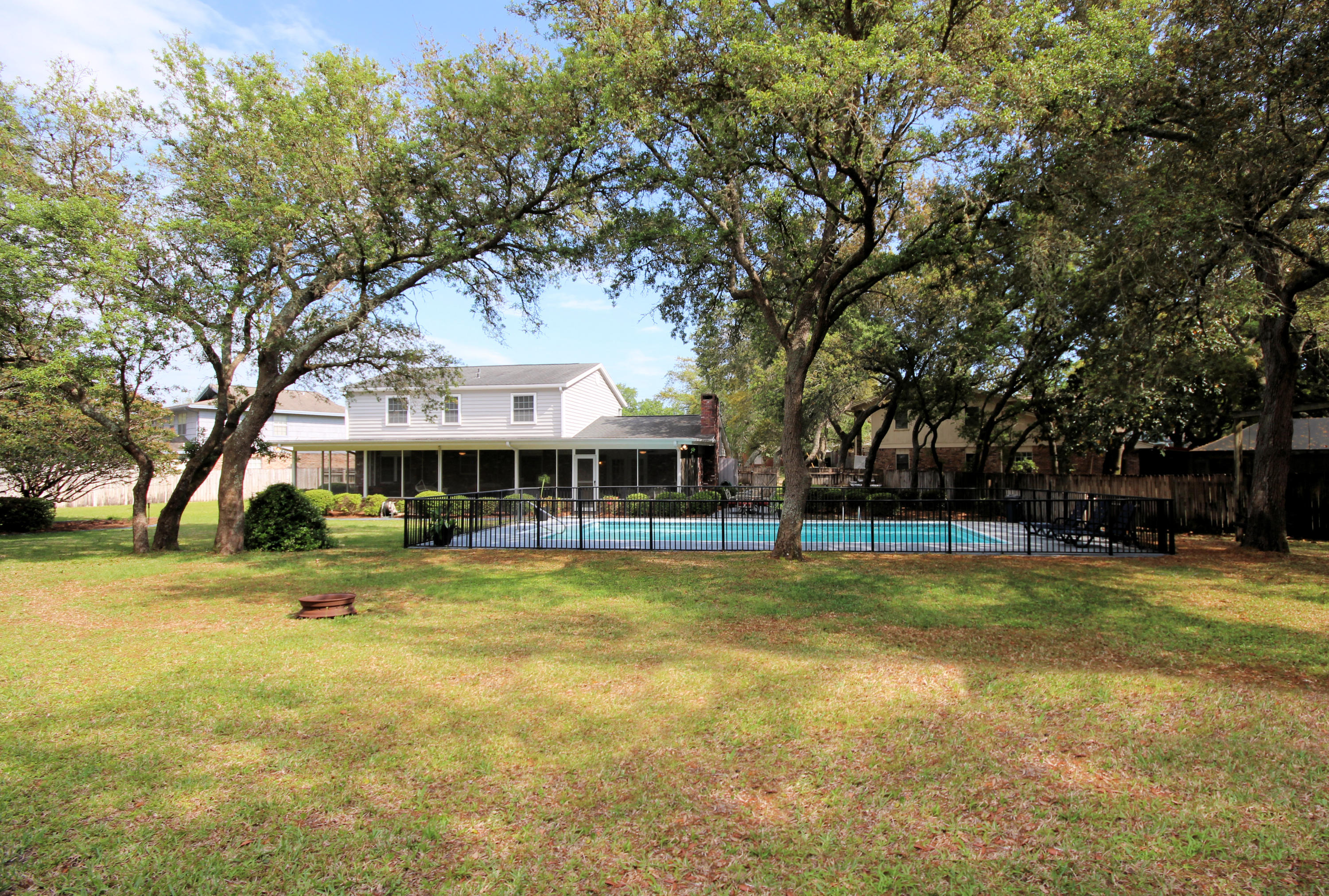 LAKE LORRAINE ESTATES 2 - Residential