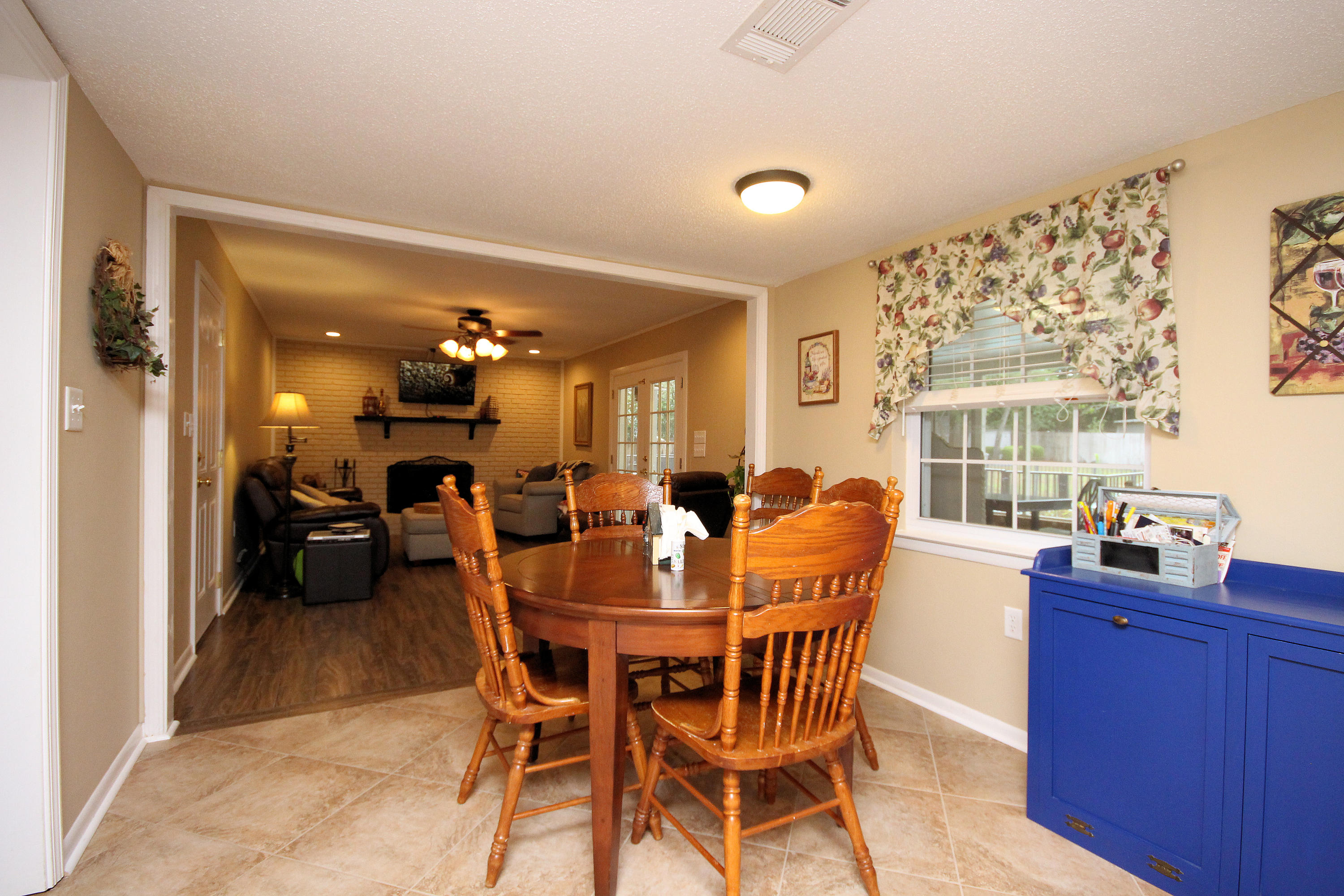 LAKE LORRAINE ESTATES 2 - Residential