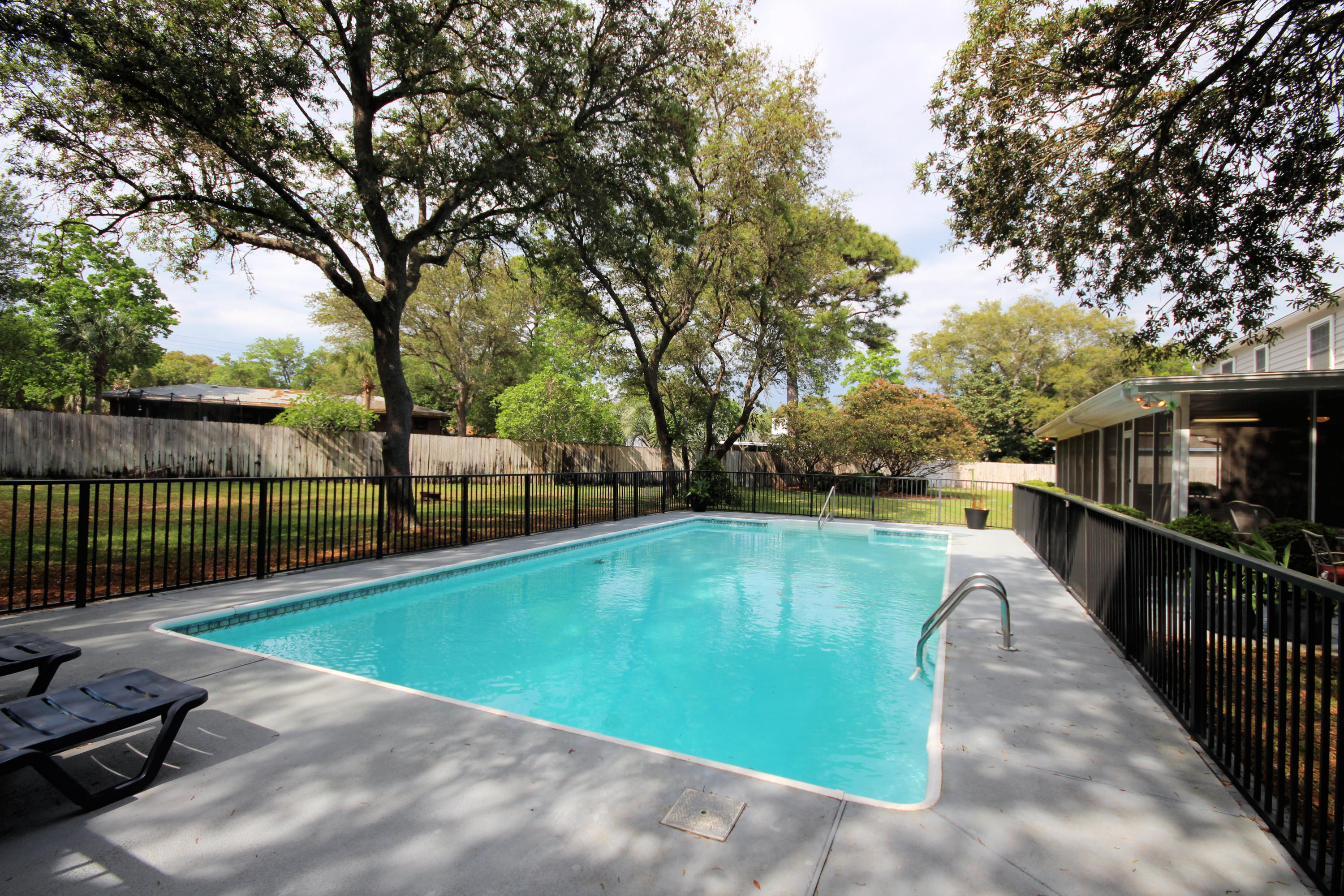 LAKE LORRAINE ESTATES 2 - Residential