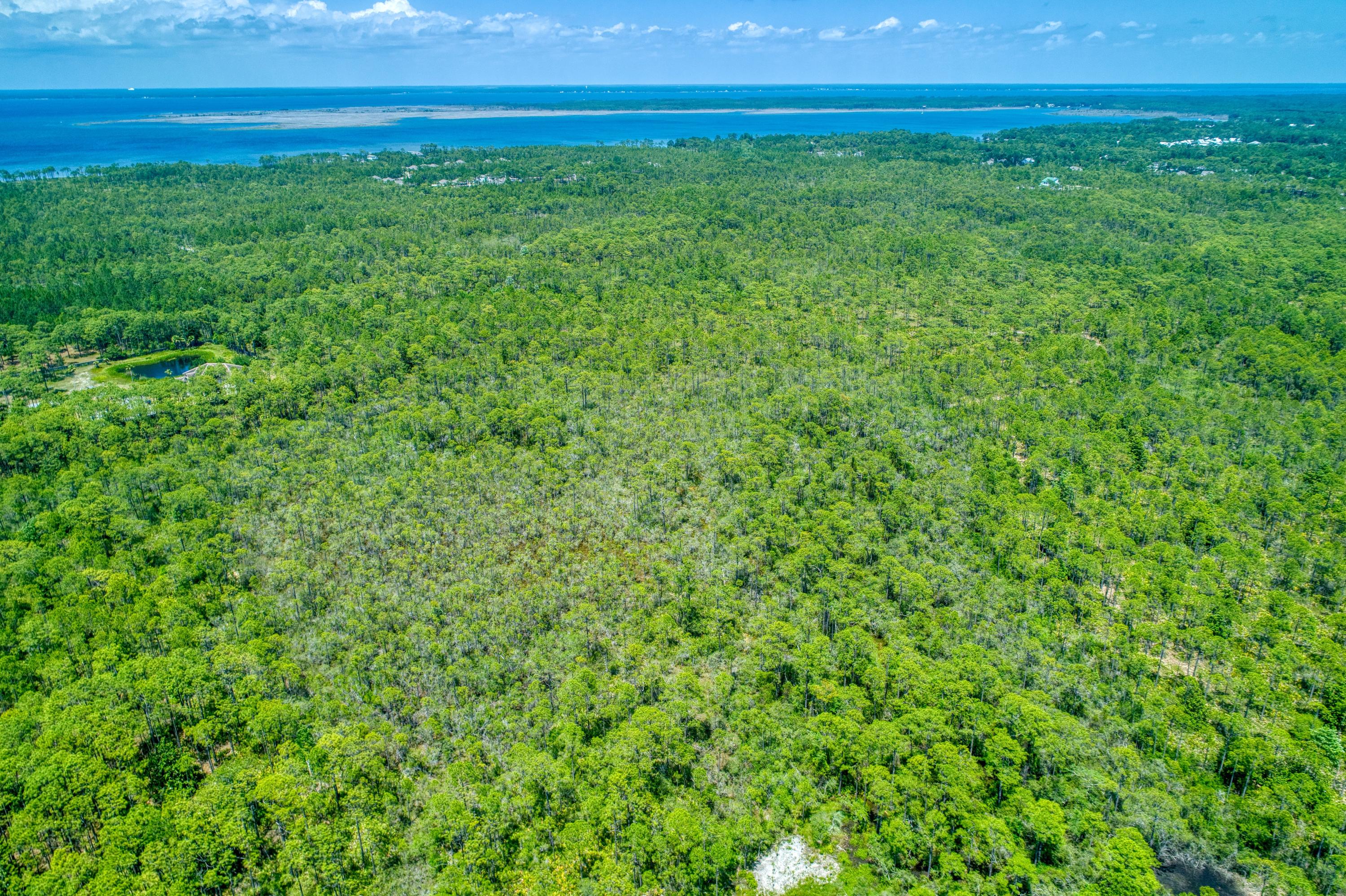 NO RECORDED SUBDIVISION - Land