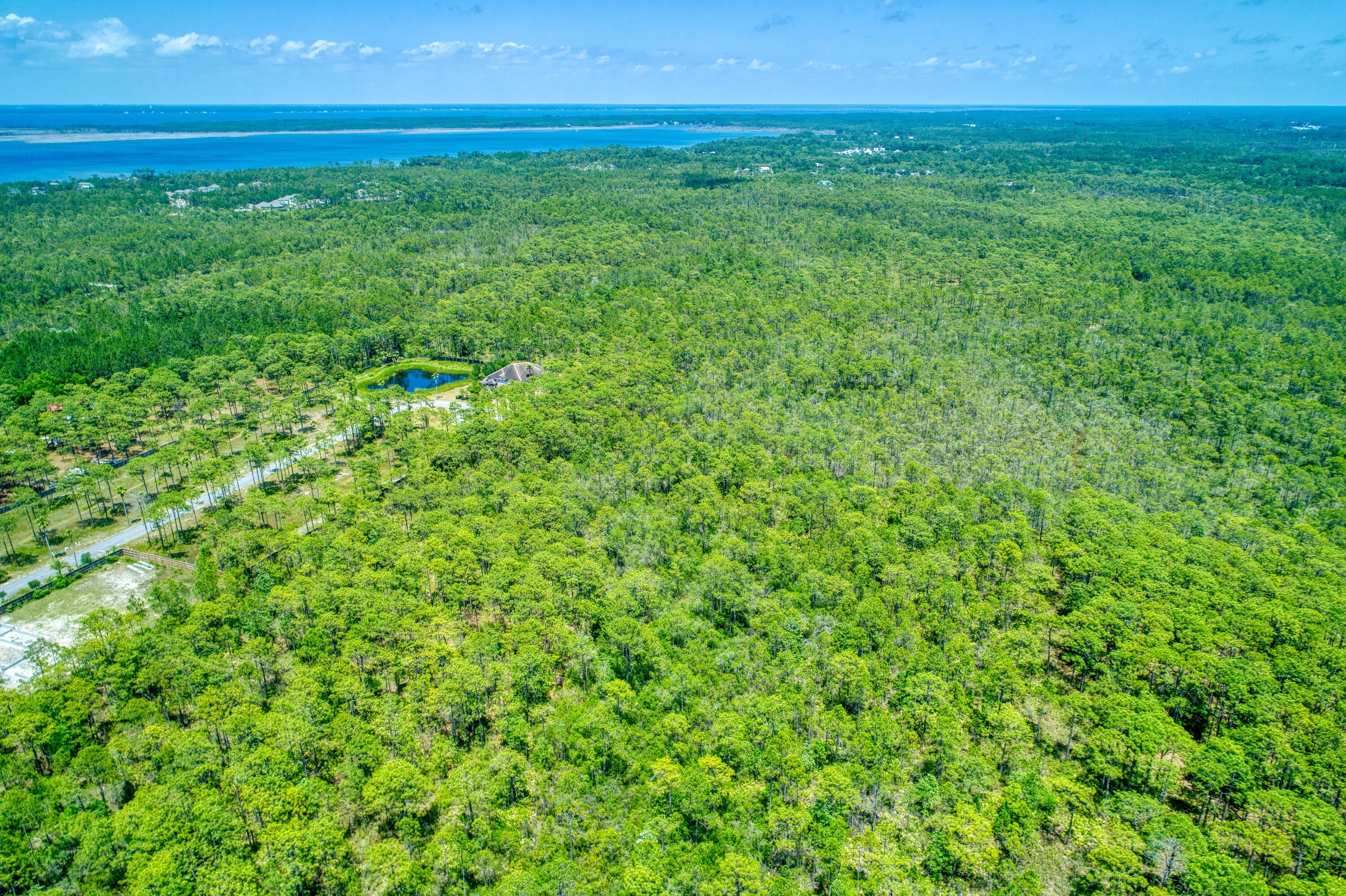 NO RECORDED SUBDIVISION - Land