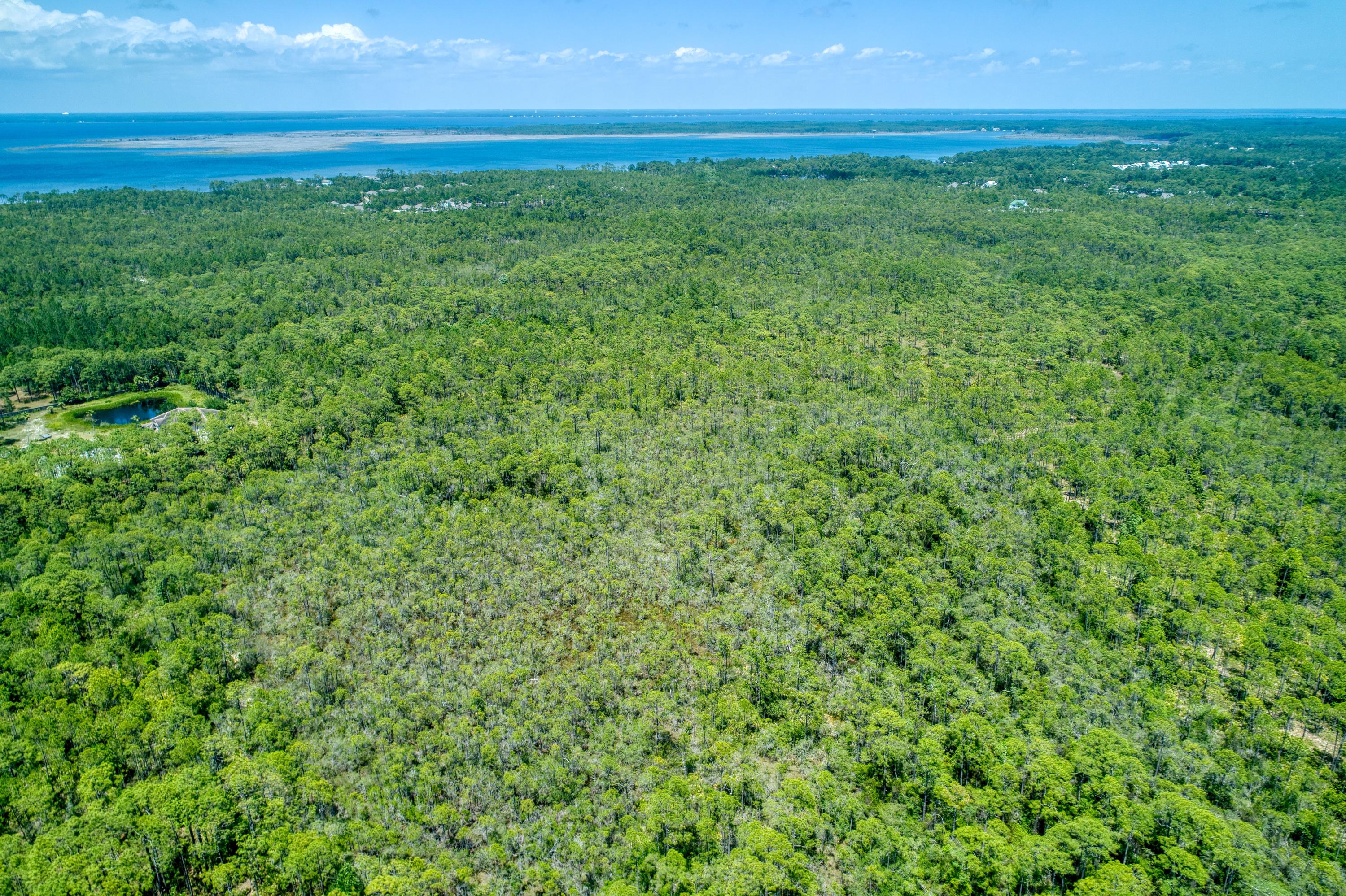 NO RECORDED SUBDIVISION - Land